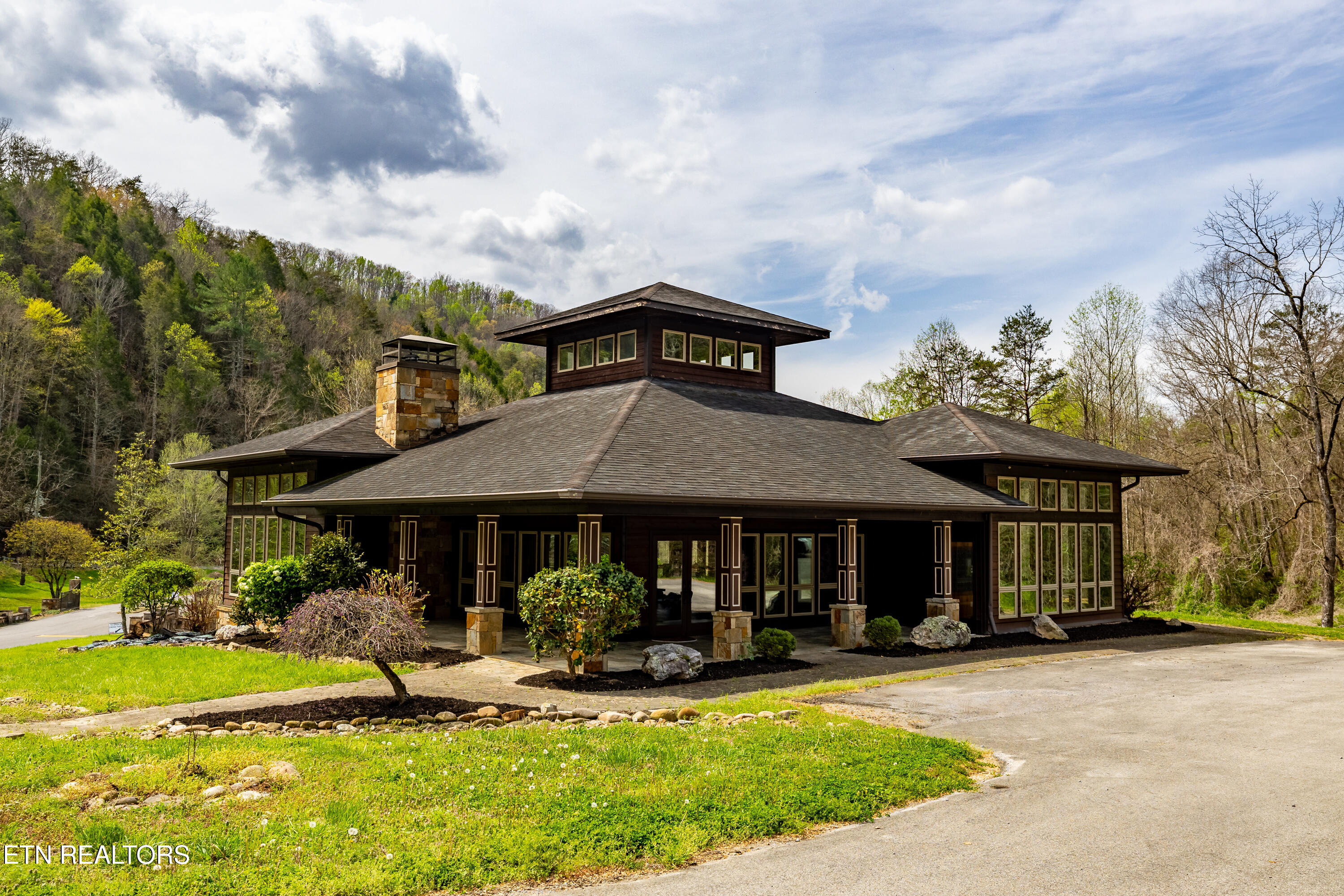 Mountain Ash Way Sevierville TN 37876