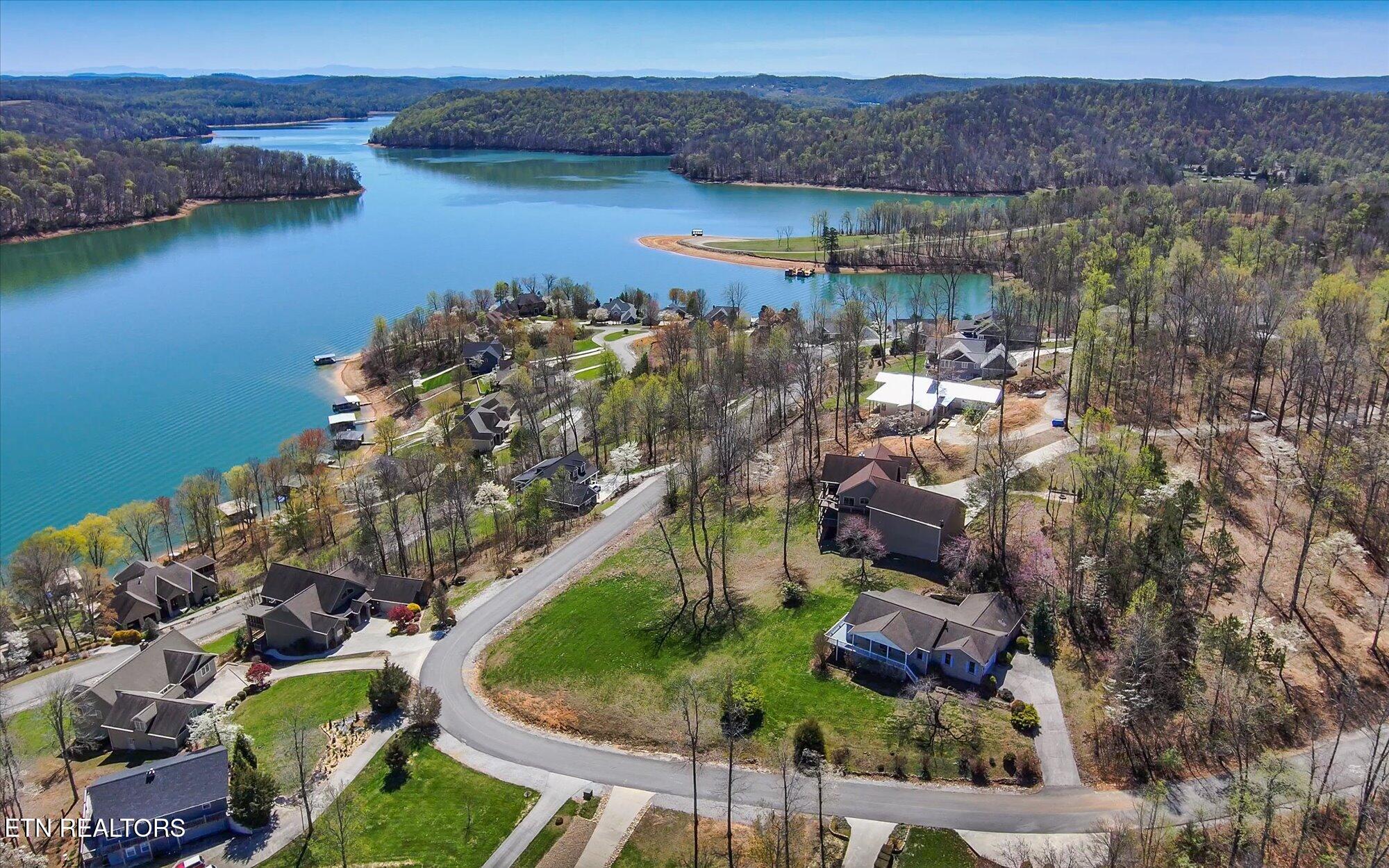 Norris Crest Drive Lafollette TN 37766
