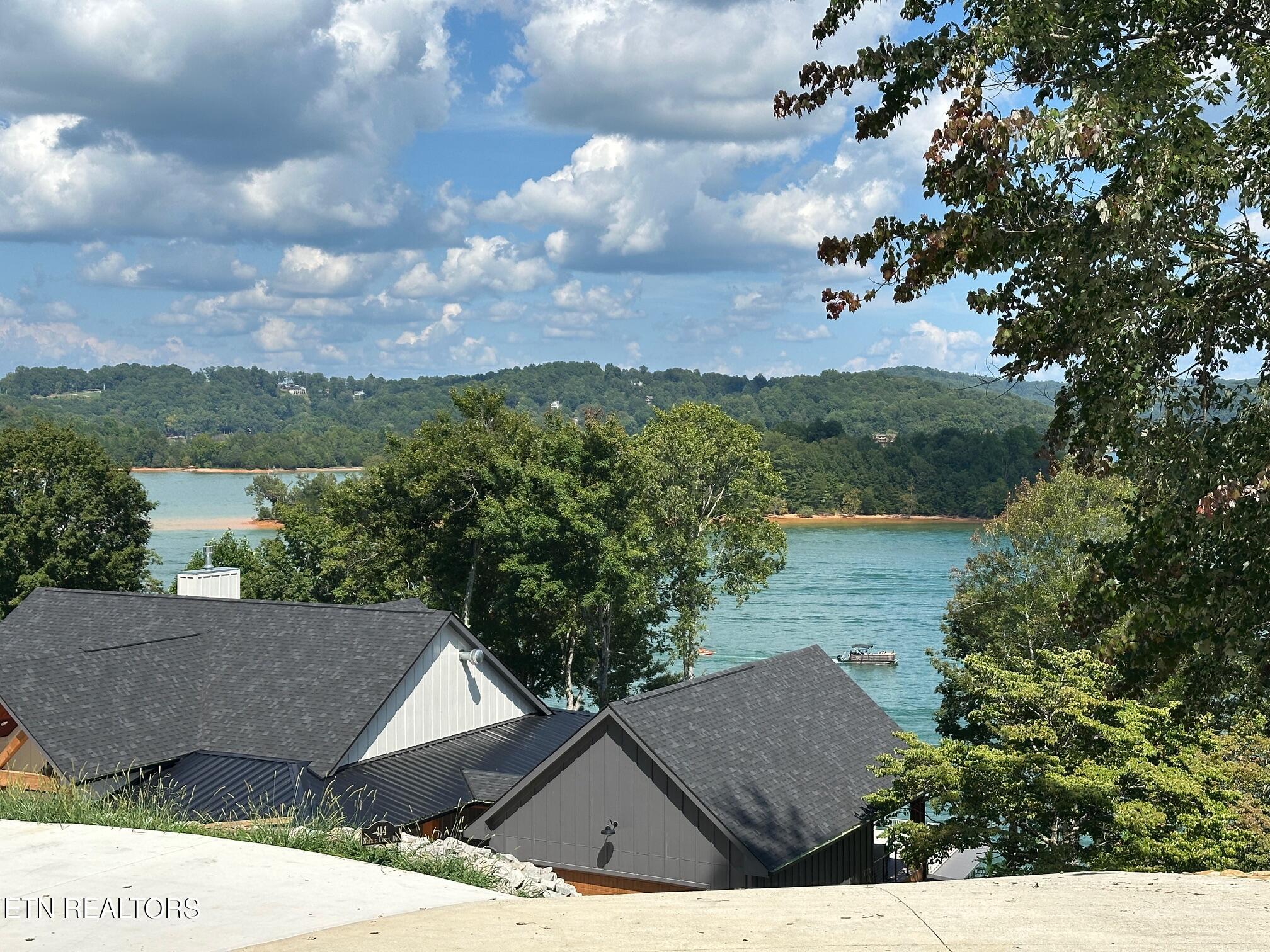 Norris Crest Drive Lafollette TN 37766