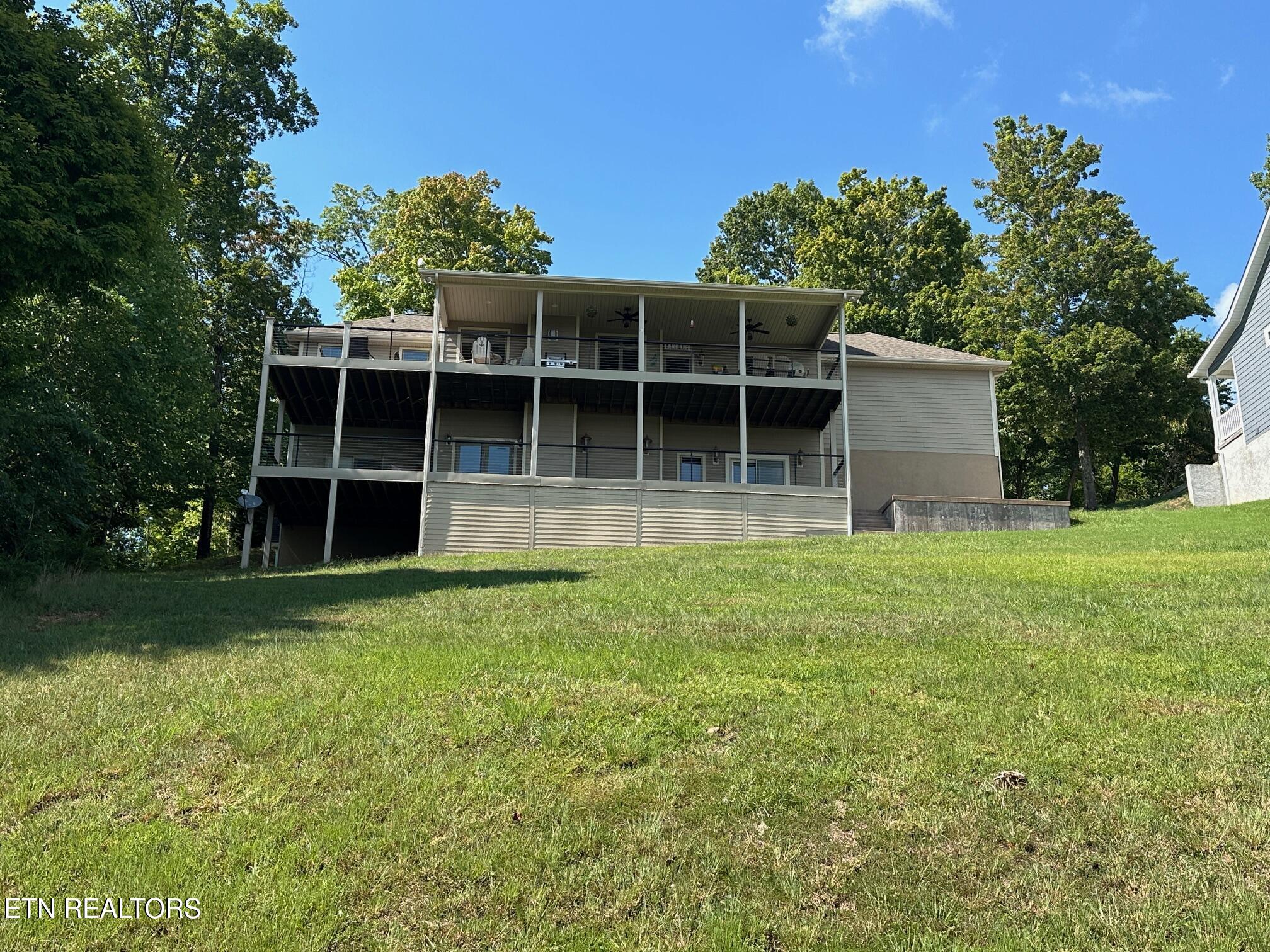 Norris Crest Drive Lafollette TN 37766