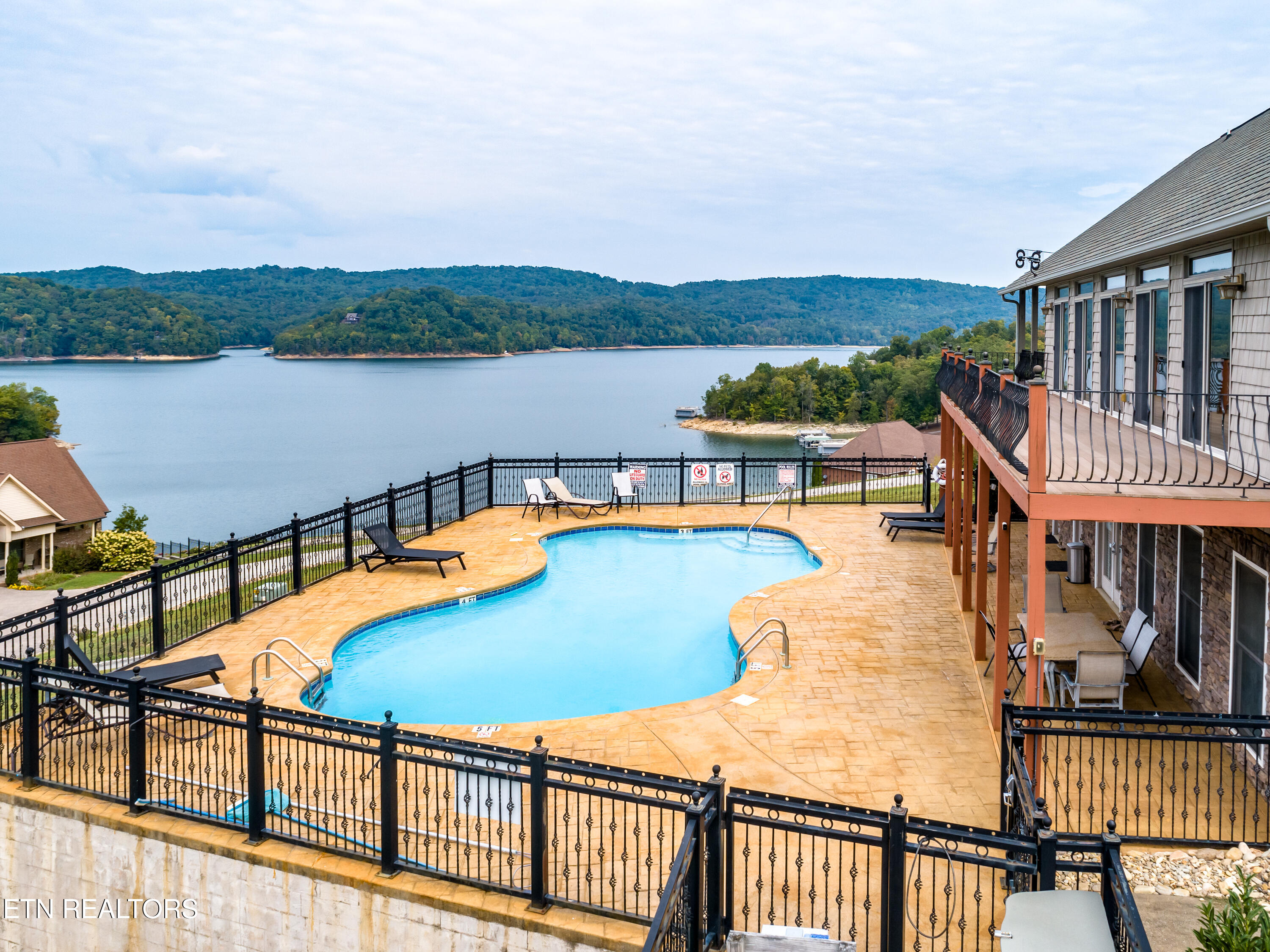 548 Hickory Pointe Lane Maynardville TN 37807