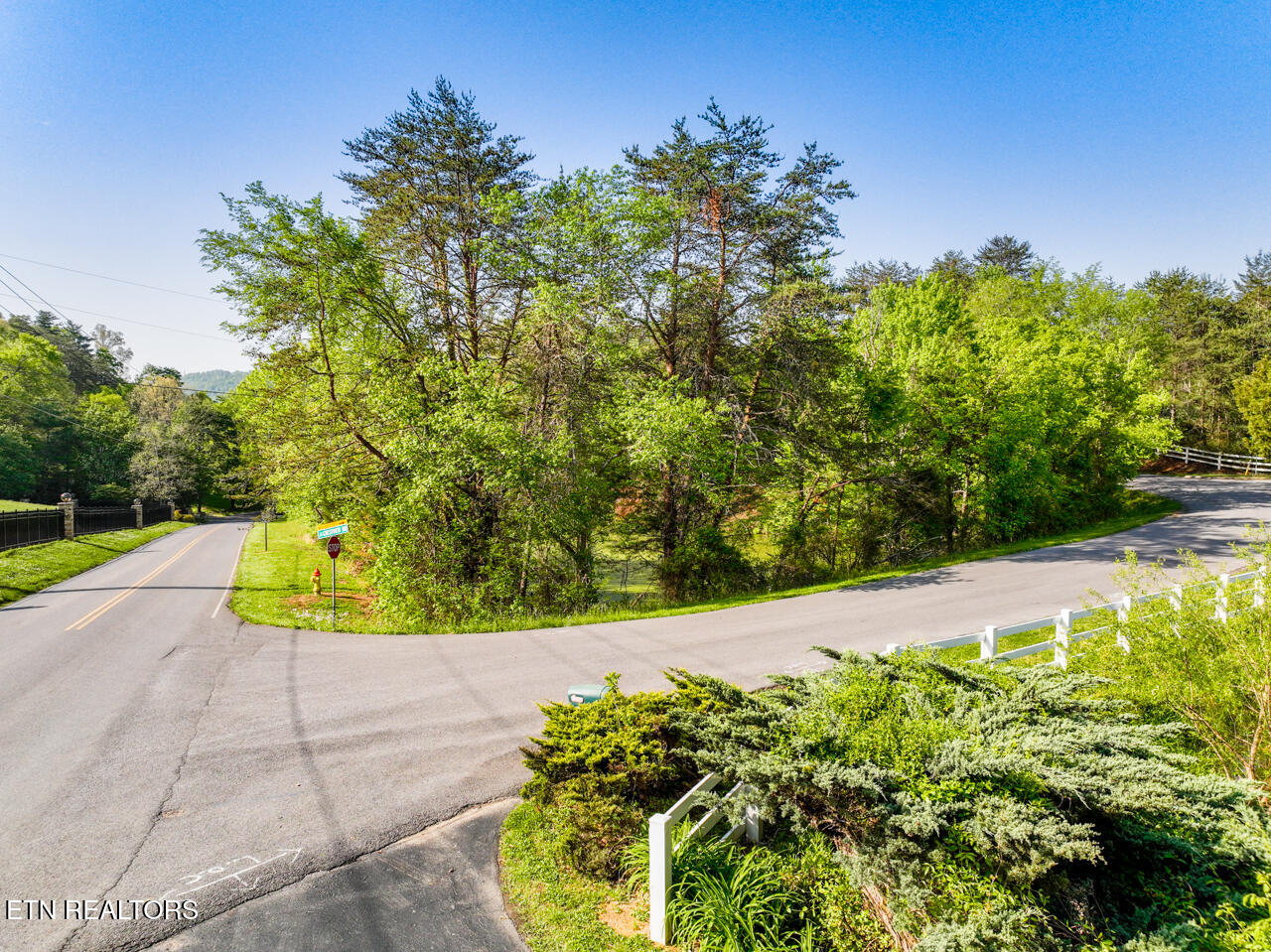 1140 Crestview Drive Pigeon Forge TN 37863