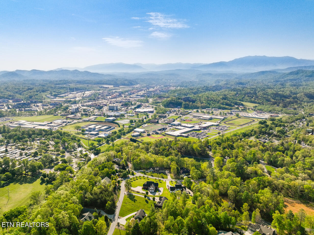1140 Crestview Drive Pigeon Forge TN 37863