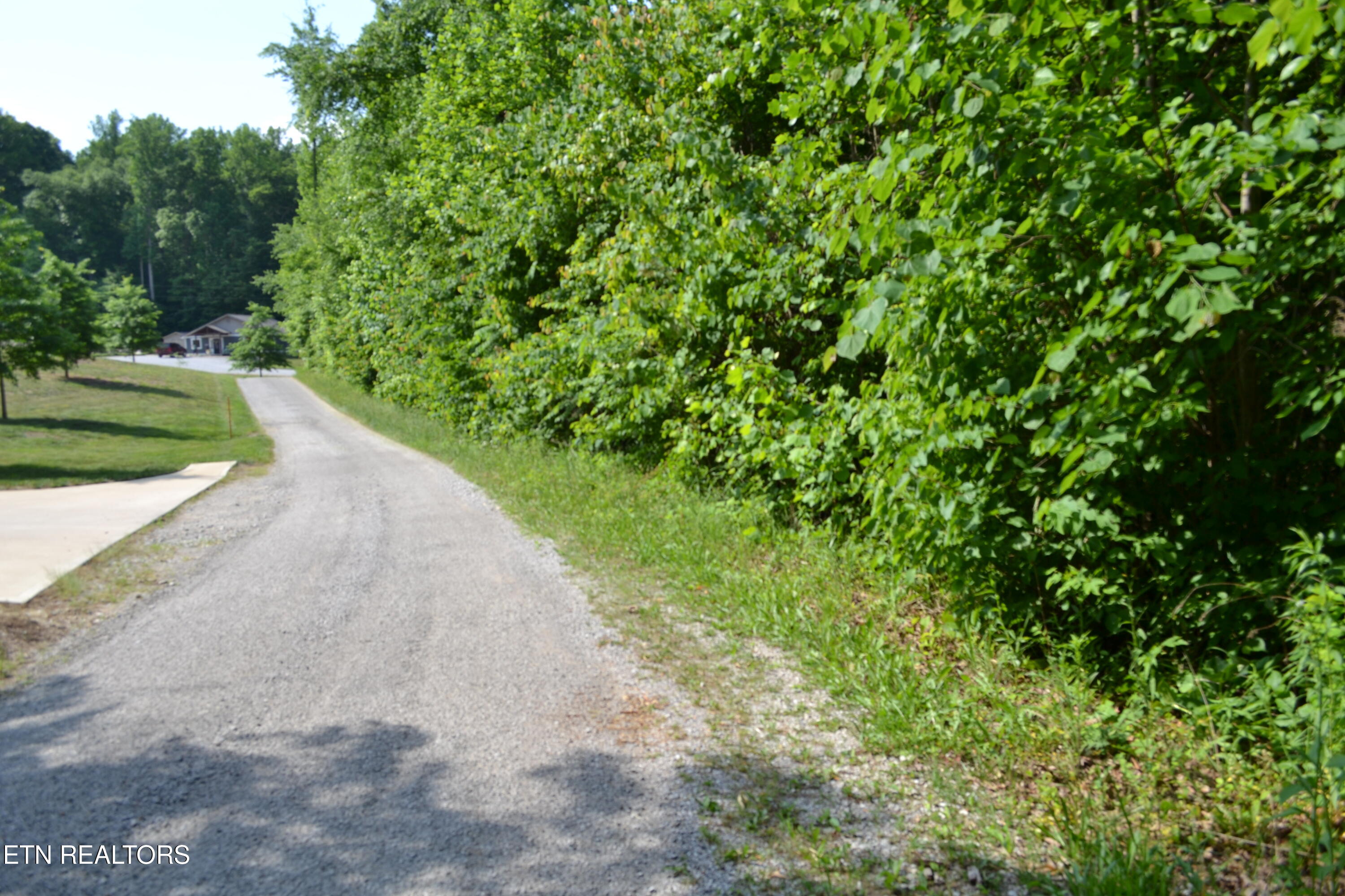 5AC Dynamite Lane Livingston TN 38570