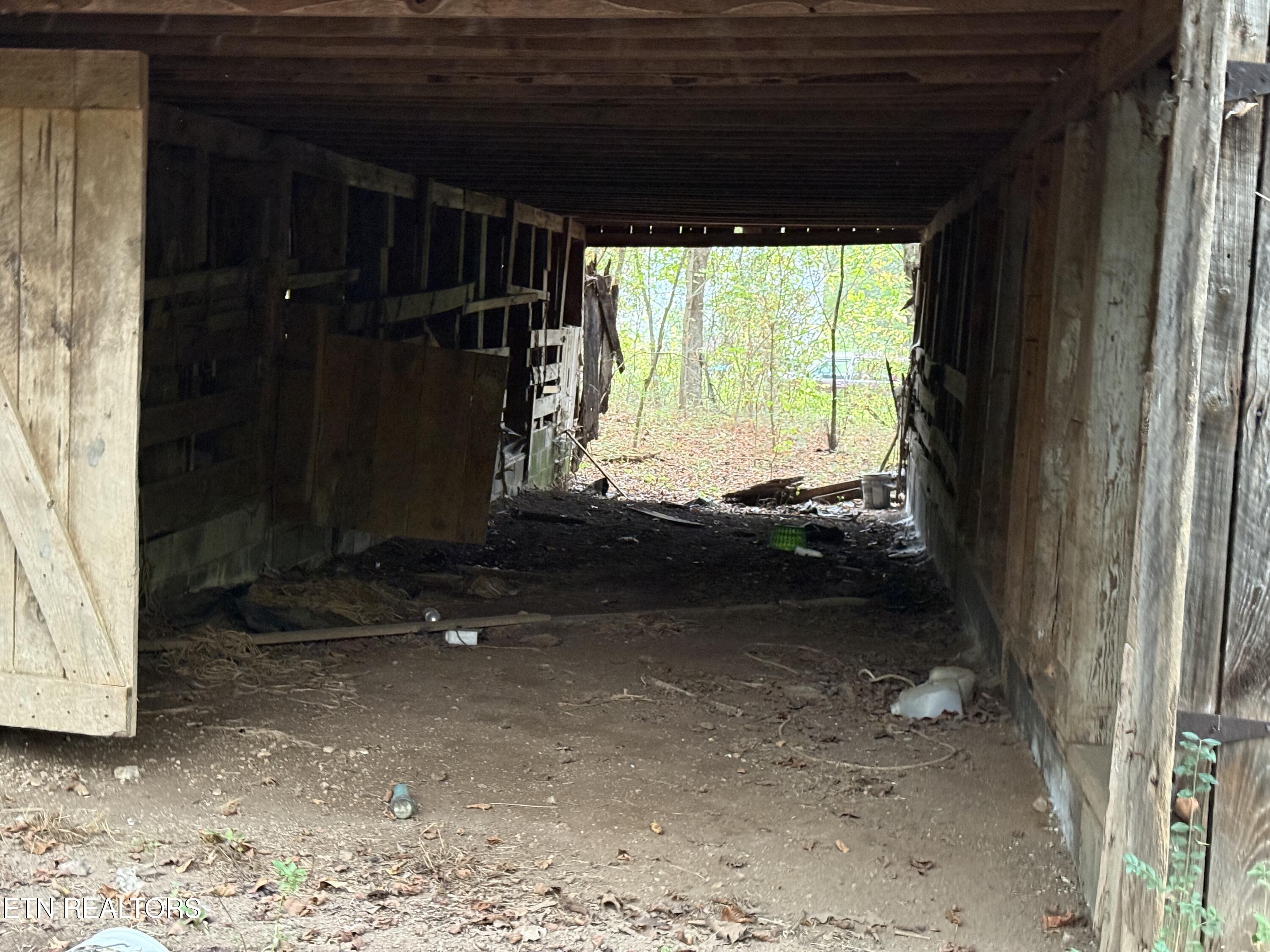 9529 Pedigo Road Powell TN 37849
