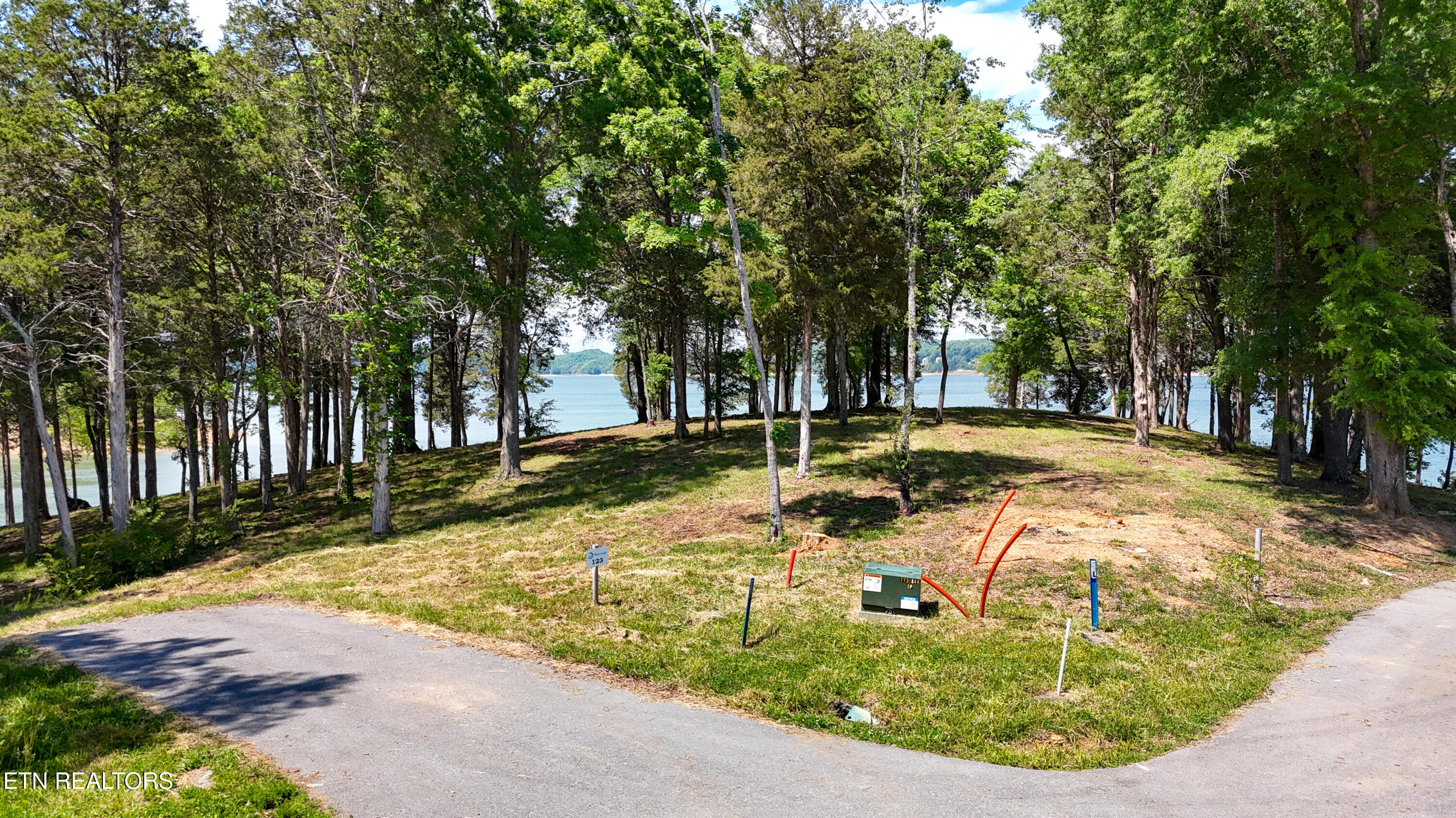 Lot 122 Ridge Point Trail Dandridge TN 37725