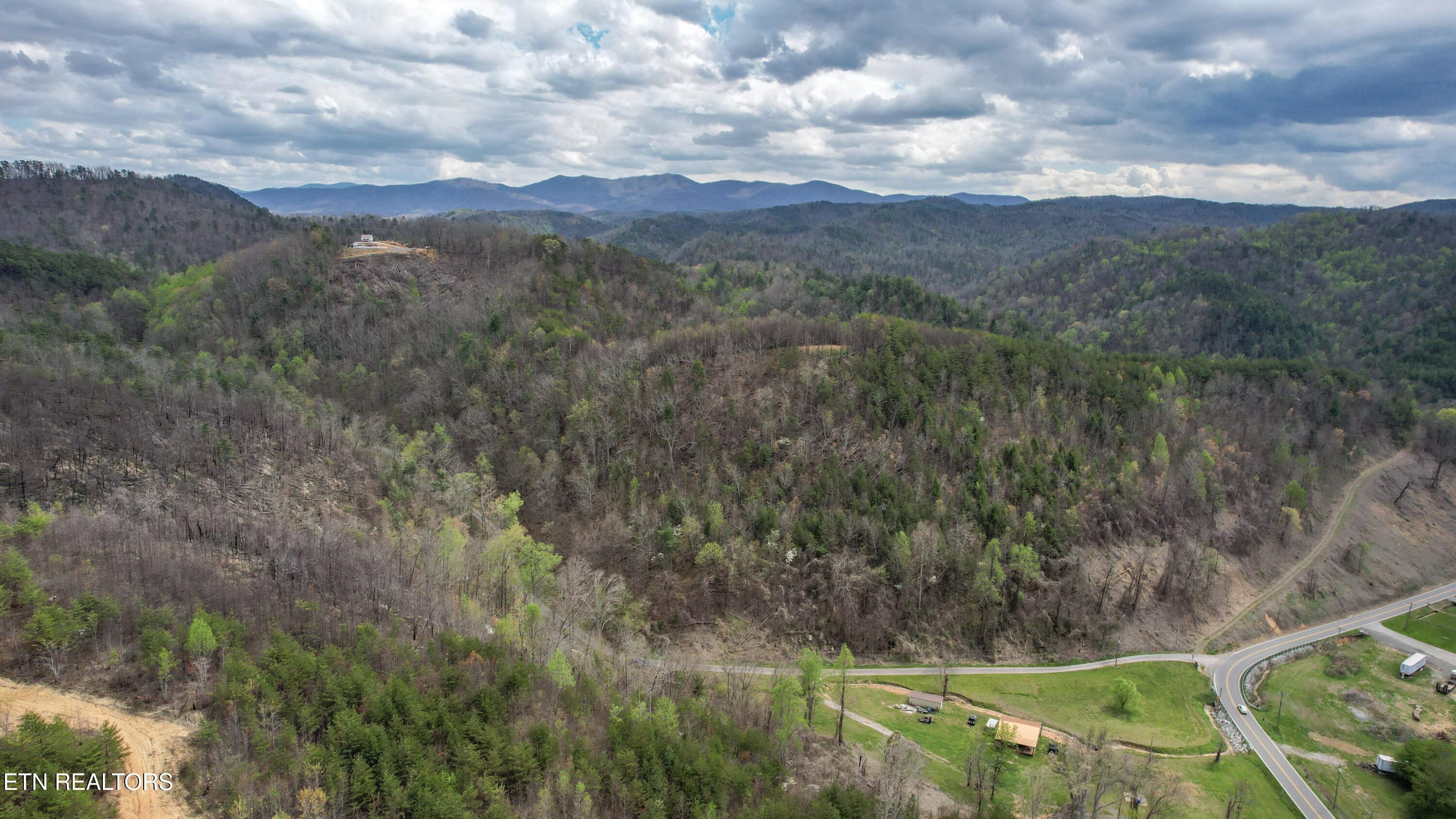 39.02 Ac Lake Heights Road Tellico Plains TN 37385