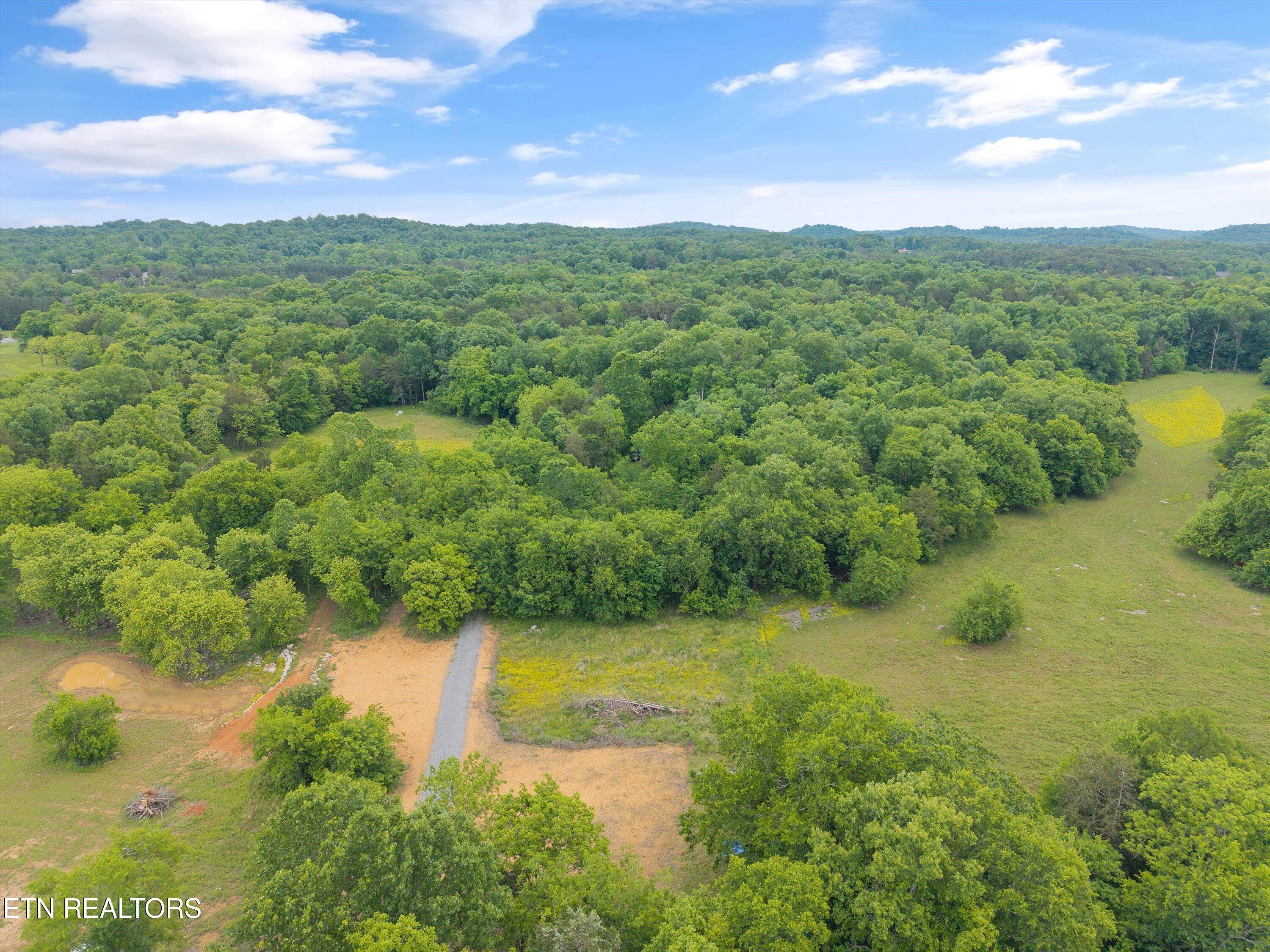 4181 Lowes Ferry Road Louisville TN 37777