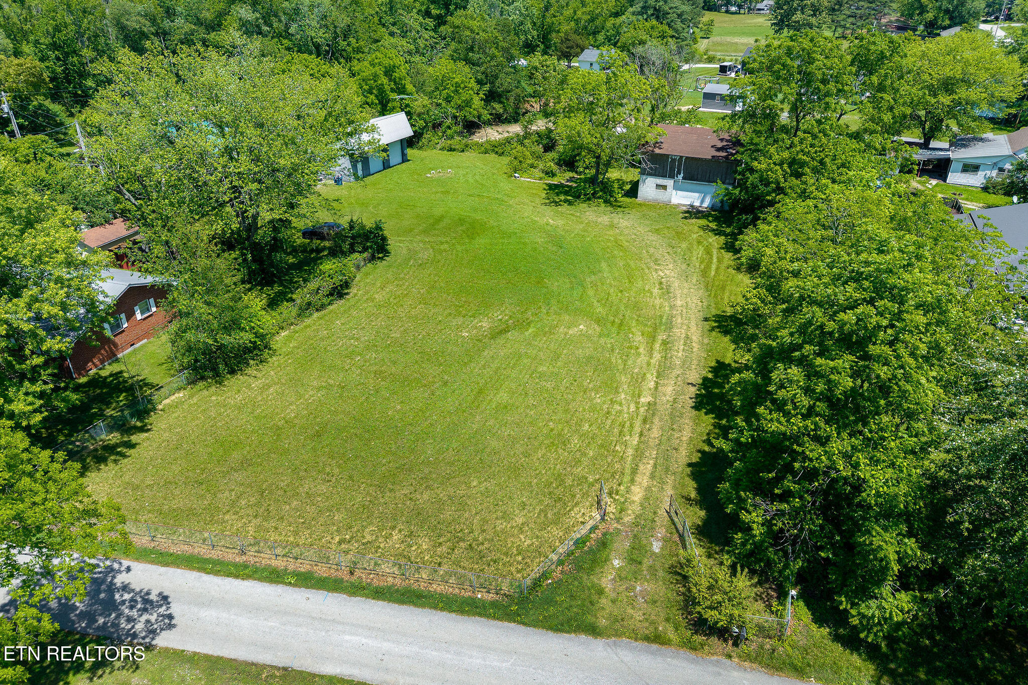214 S 5th Avenue Baxter TN 38544