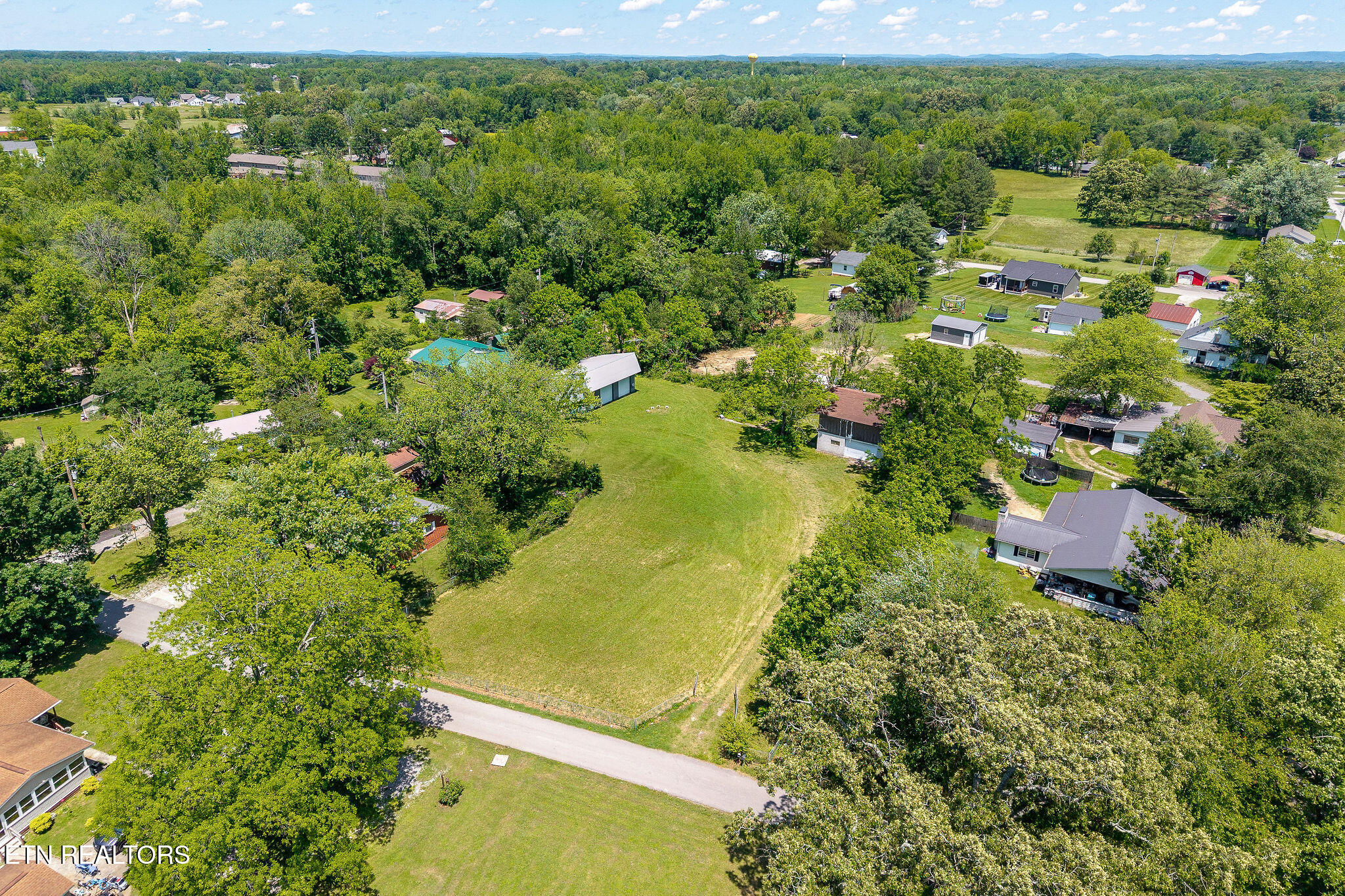 214 S 5th Avenue Baxter TN 38544