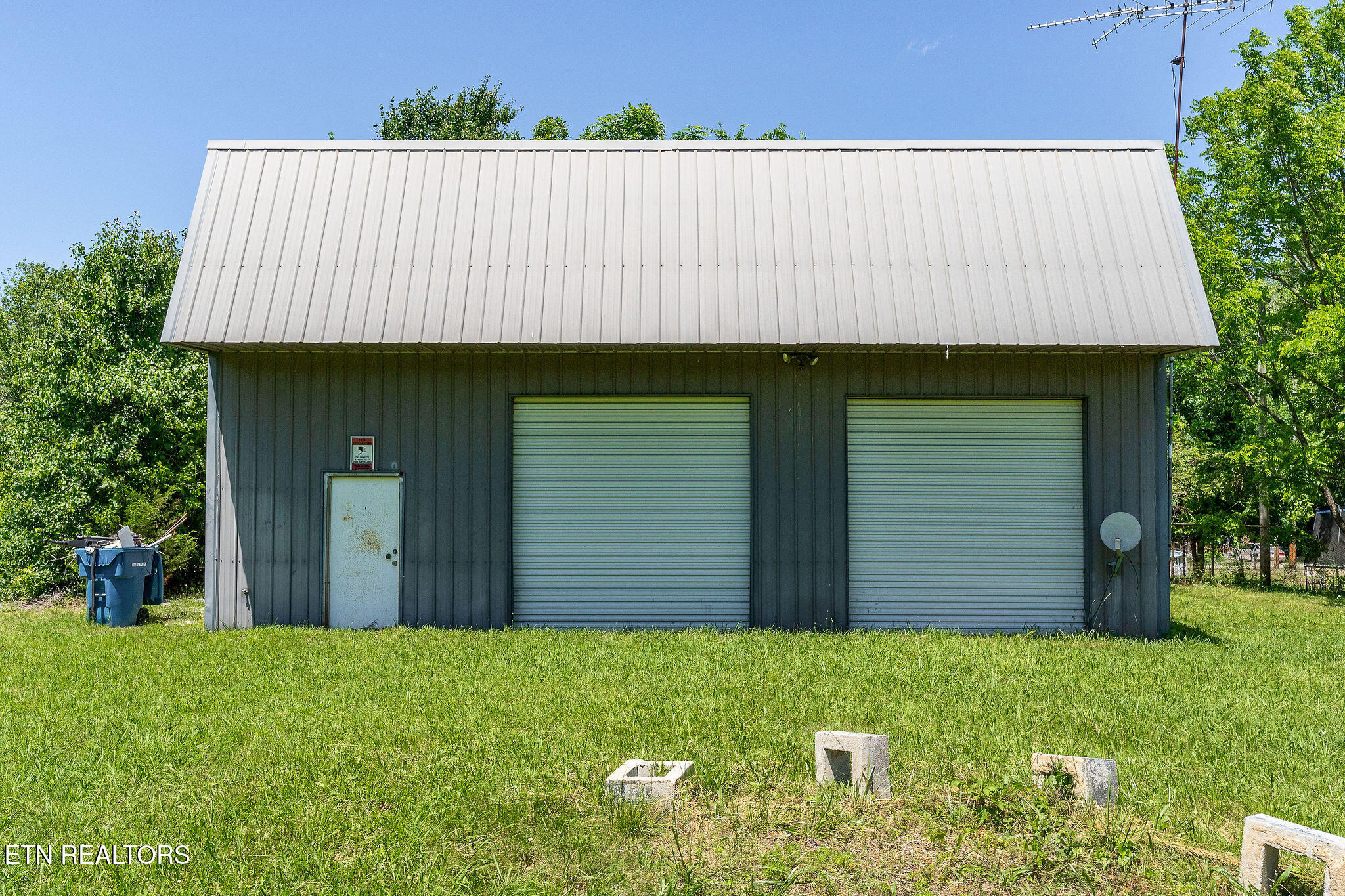 214 S 5th Avenue Baxter TN 38544