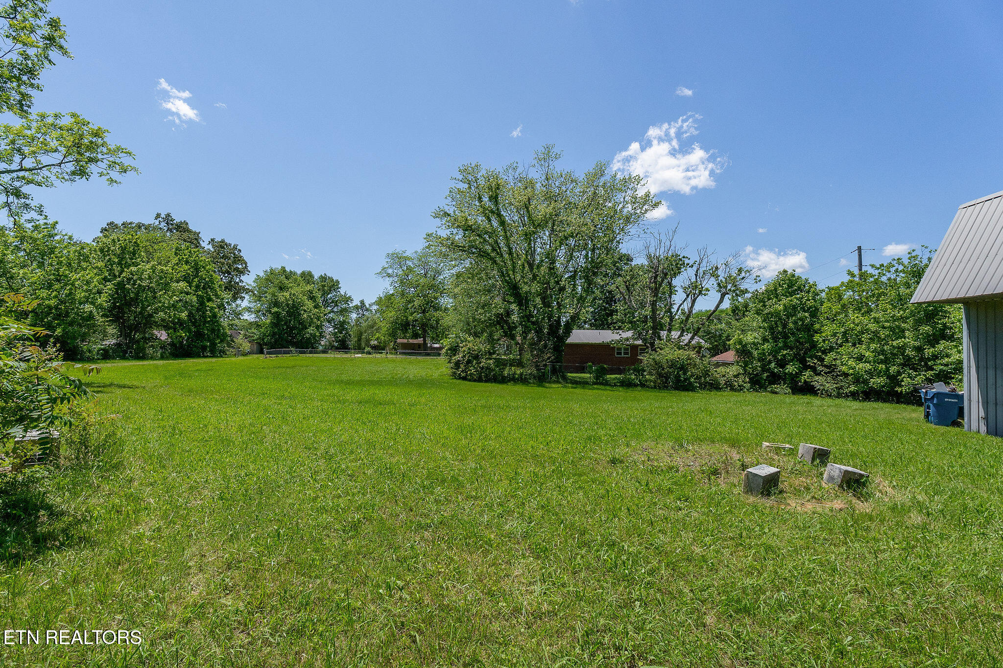 214 S 5th Avenue Baxter TN 38544
