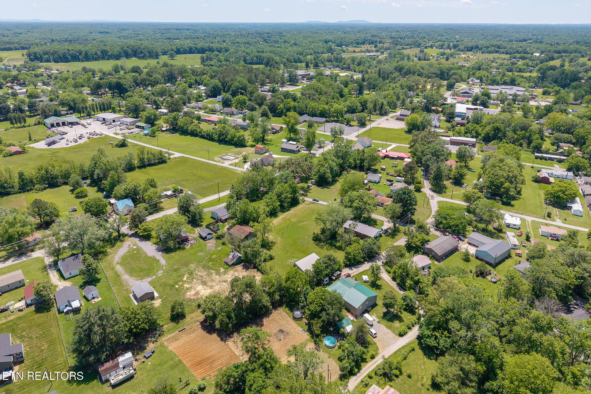 214 S 5th Avenue Baxter TN 38544