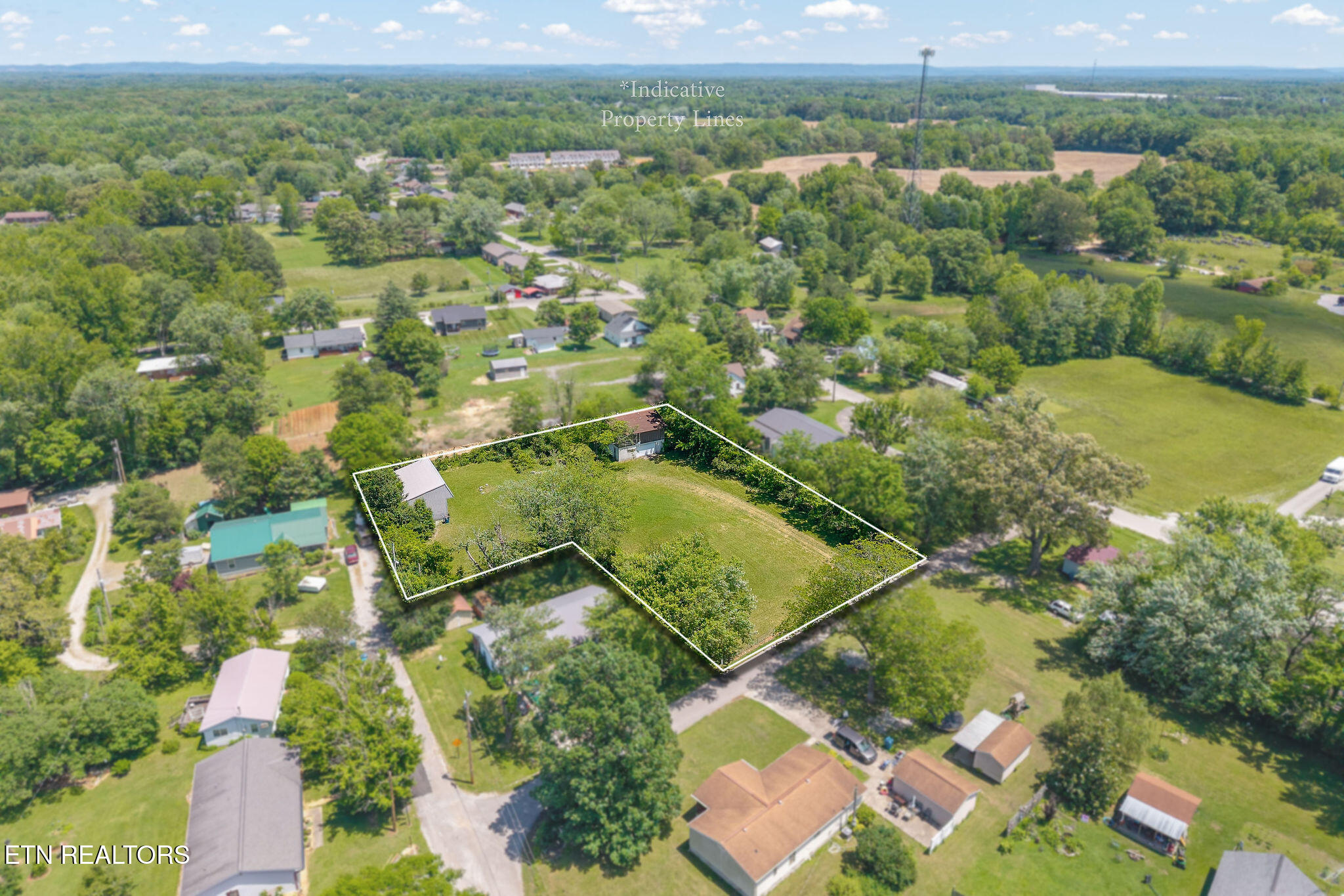 214 S 5th Avenue Baxter TN 38544
