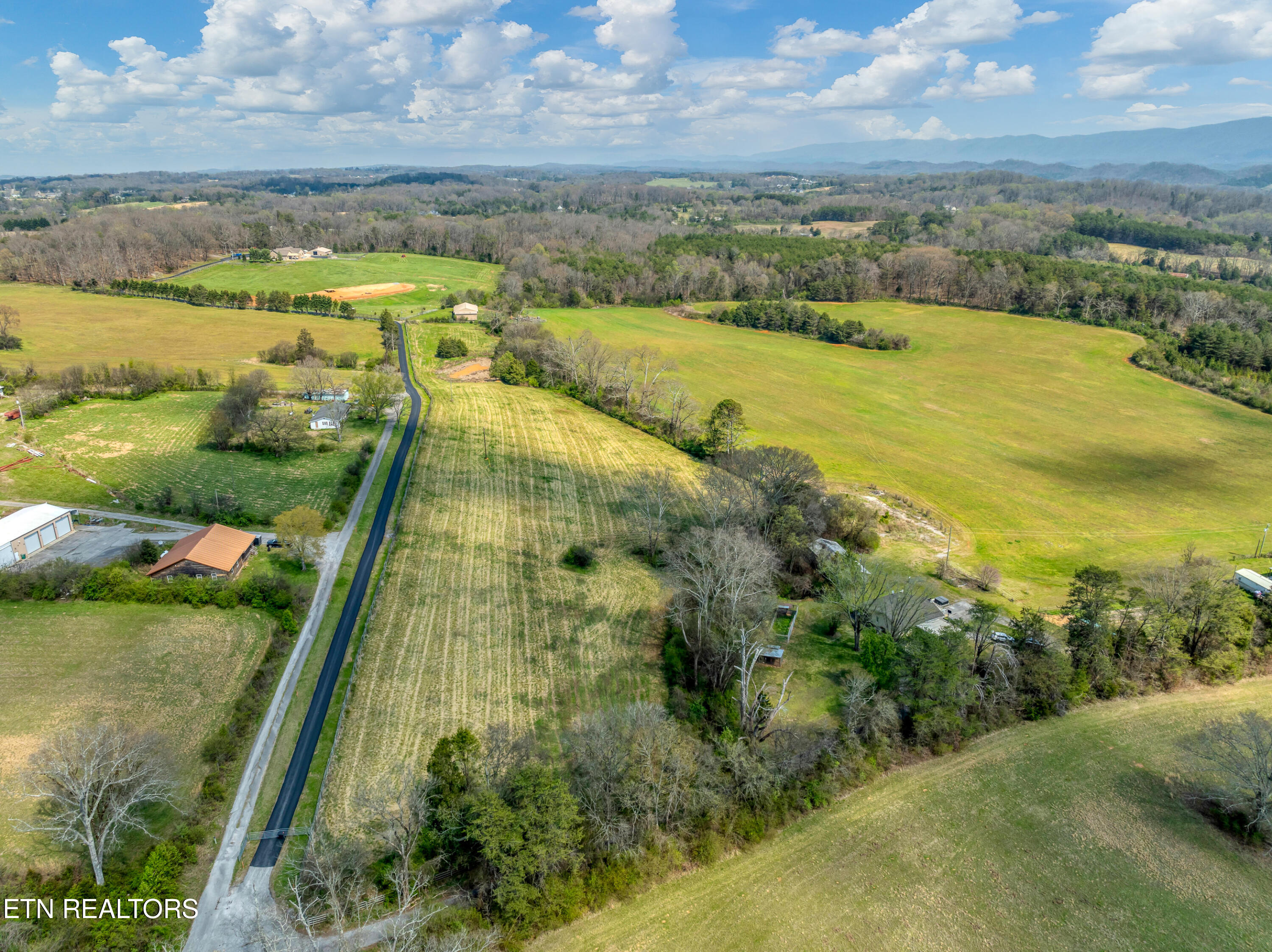 1220 Floyd Walker Road Maryville TN 37801