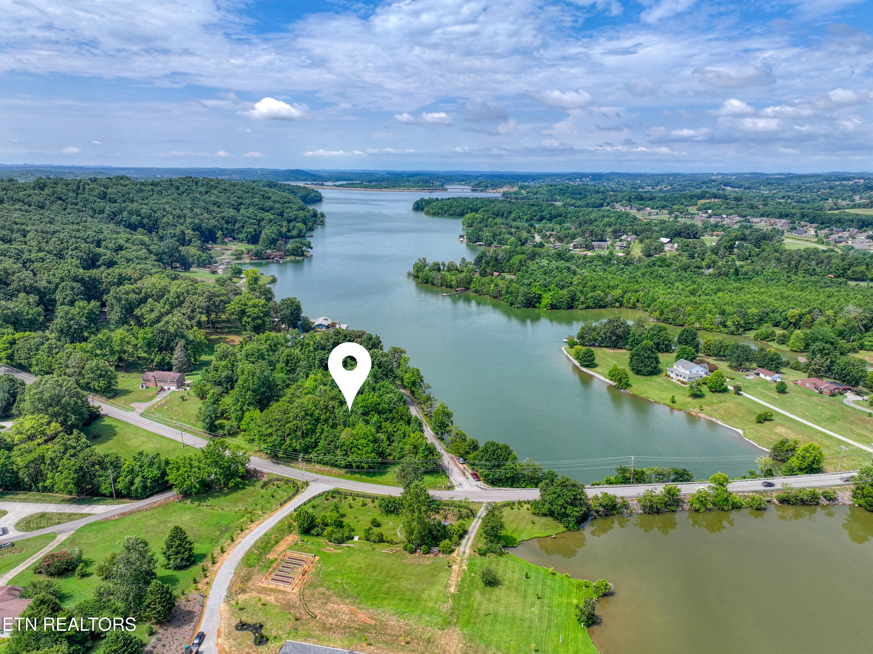 5980 Lakeside Drive Lenoir City TN 37772