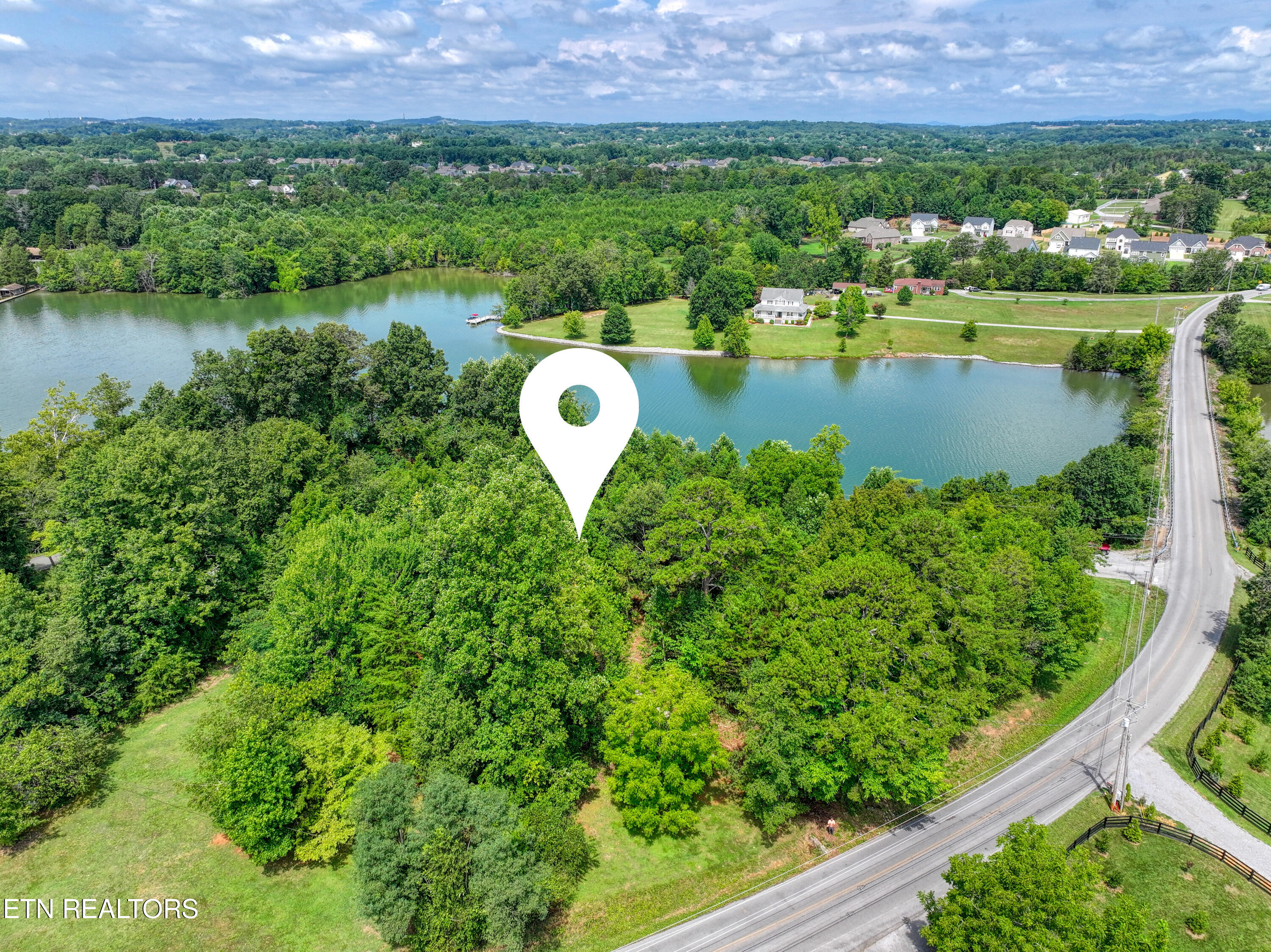 5980 Lakeside Drive Lenoir City TN 37772