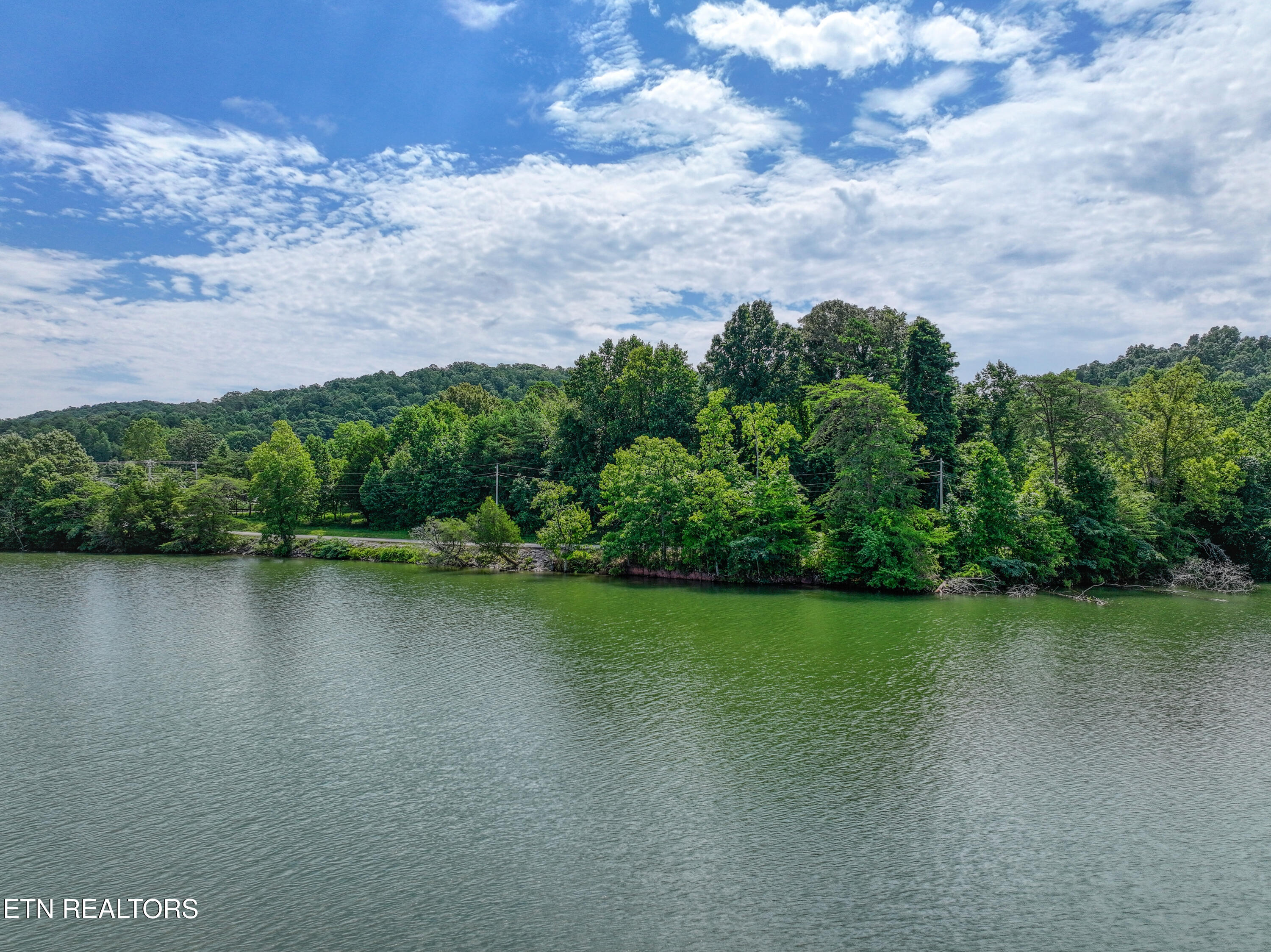 5980 Lakeside Drive Lenoir City TN 37772