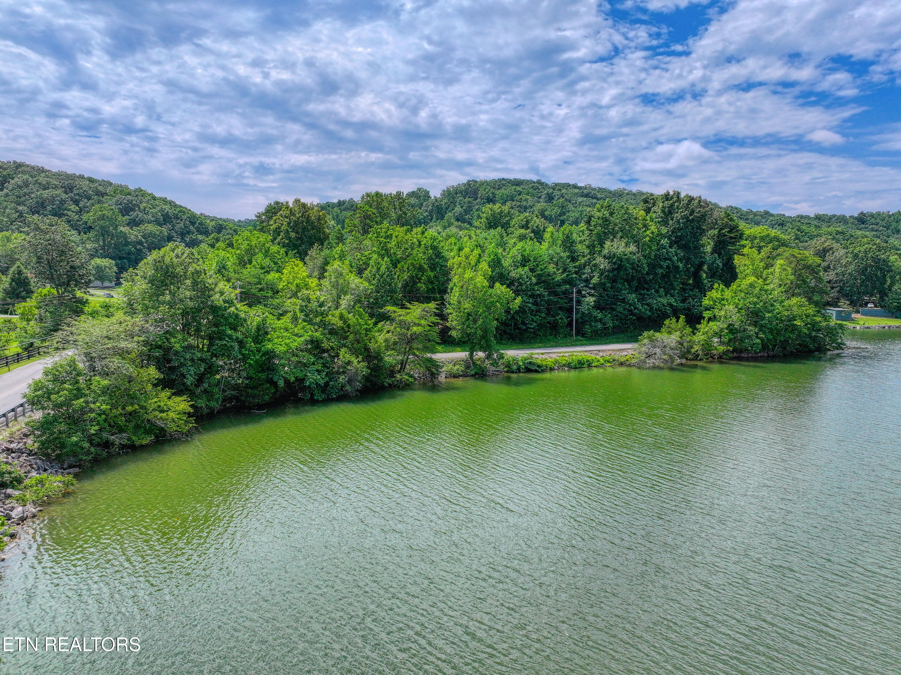 5980 Lakeside Drive Lenoir City TN 37772