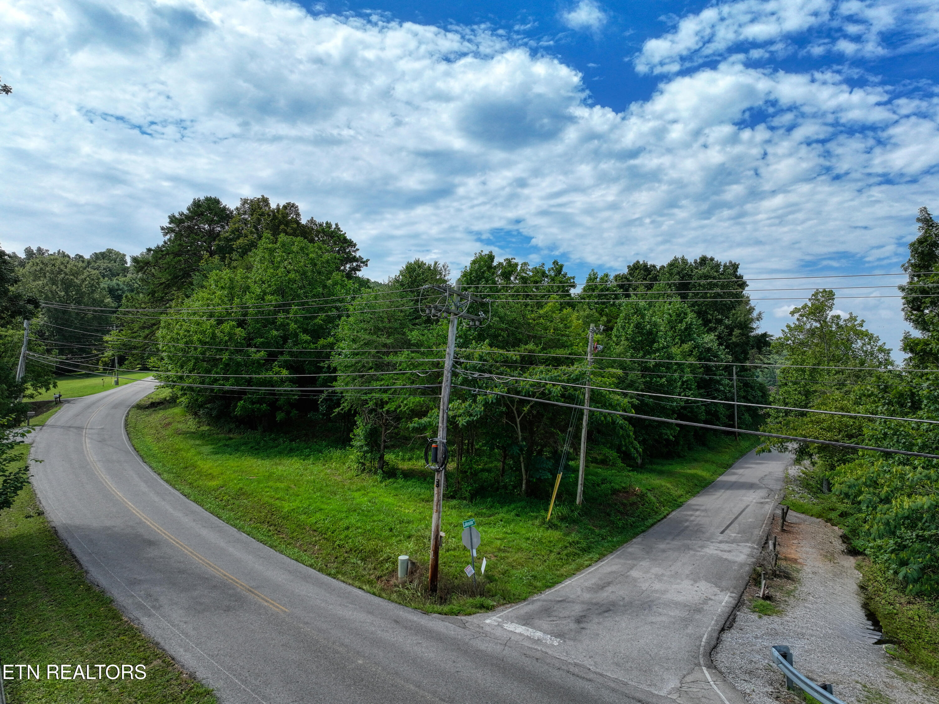 5980 Lakeside Drive Lenoir City TN 37772