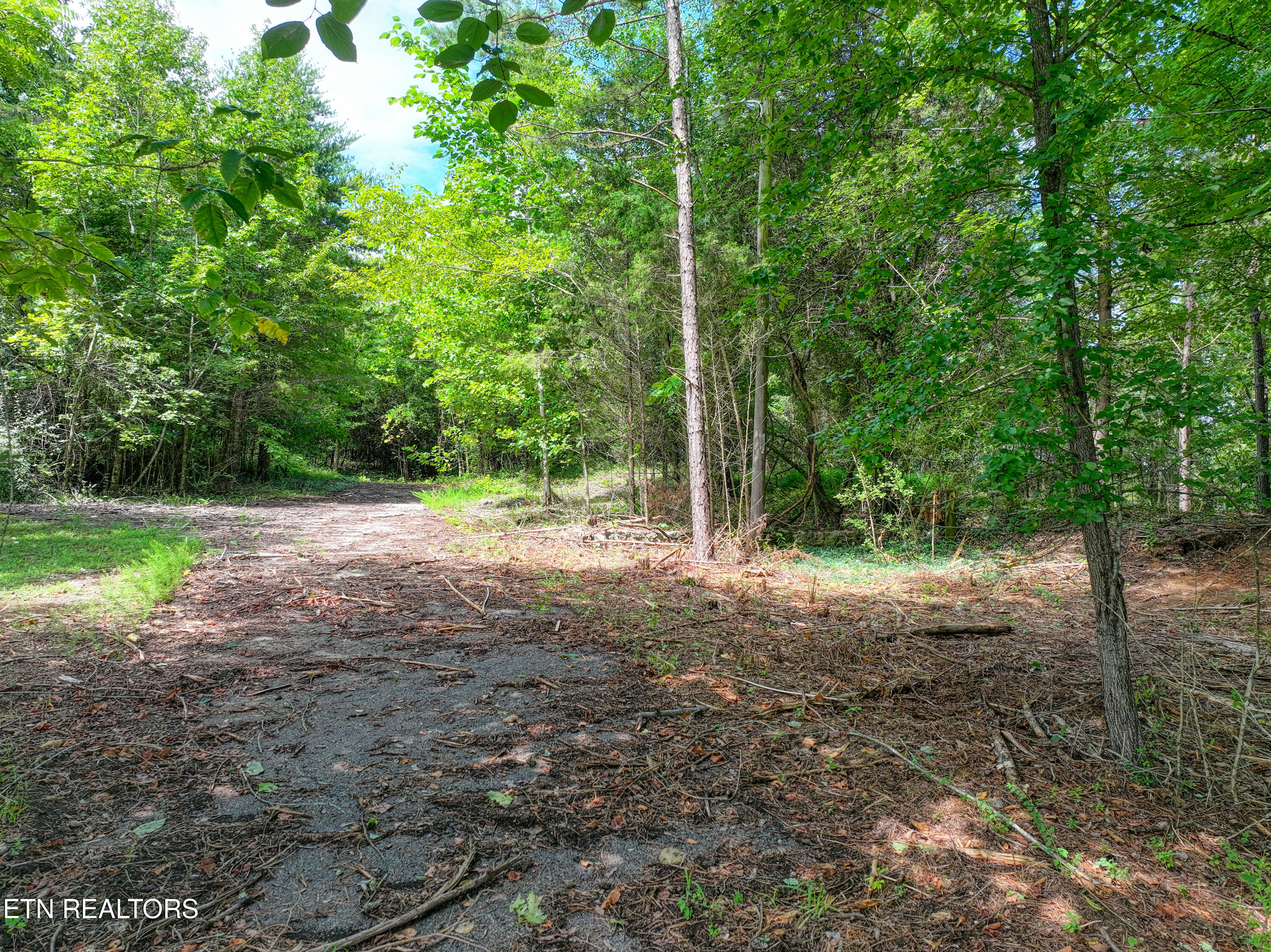5980 Lakeside Drive Lenoir City TN 37772