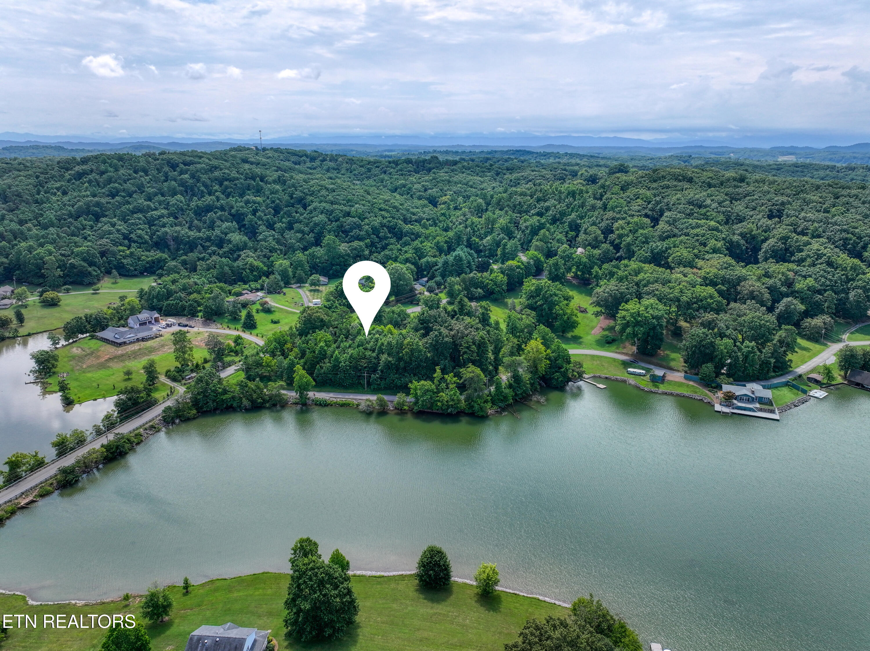 5980 Lakeside Drive Lenoir City TN 37772
