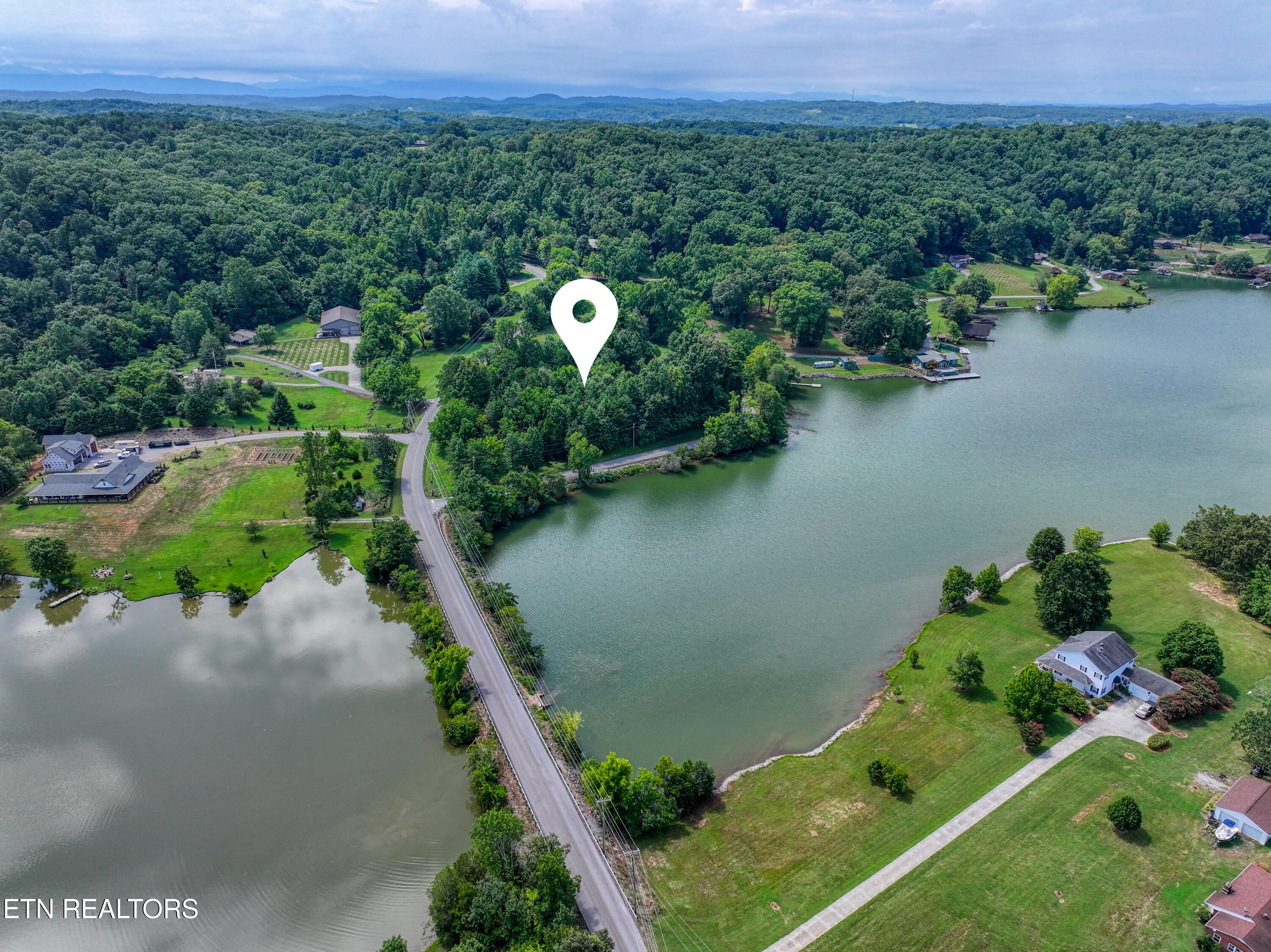 5980 Lakeside Drive Lenoir City TN 37772