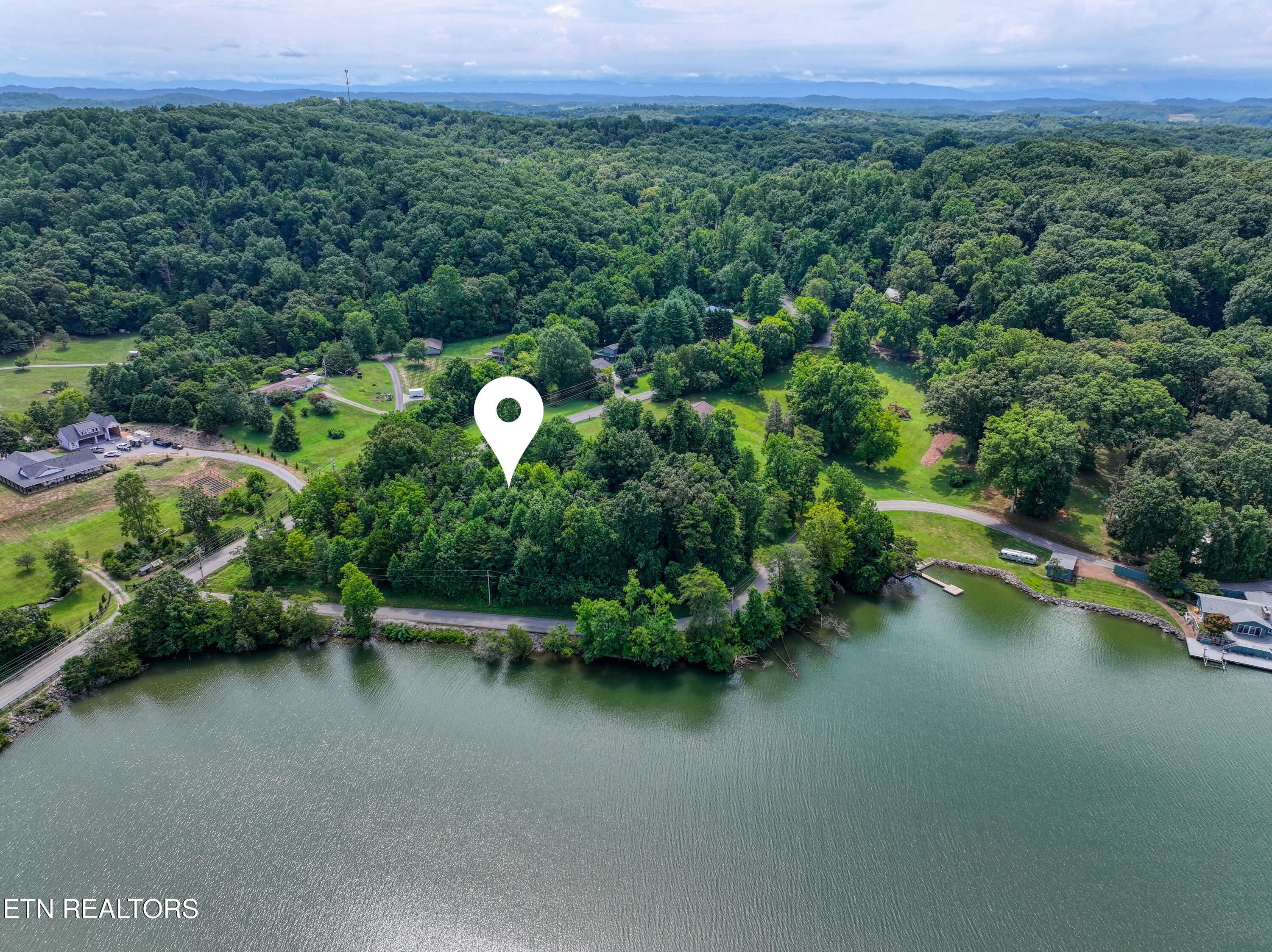 5980 Lakeside Drive Lenoir City TN 37772
