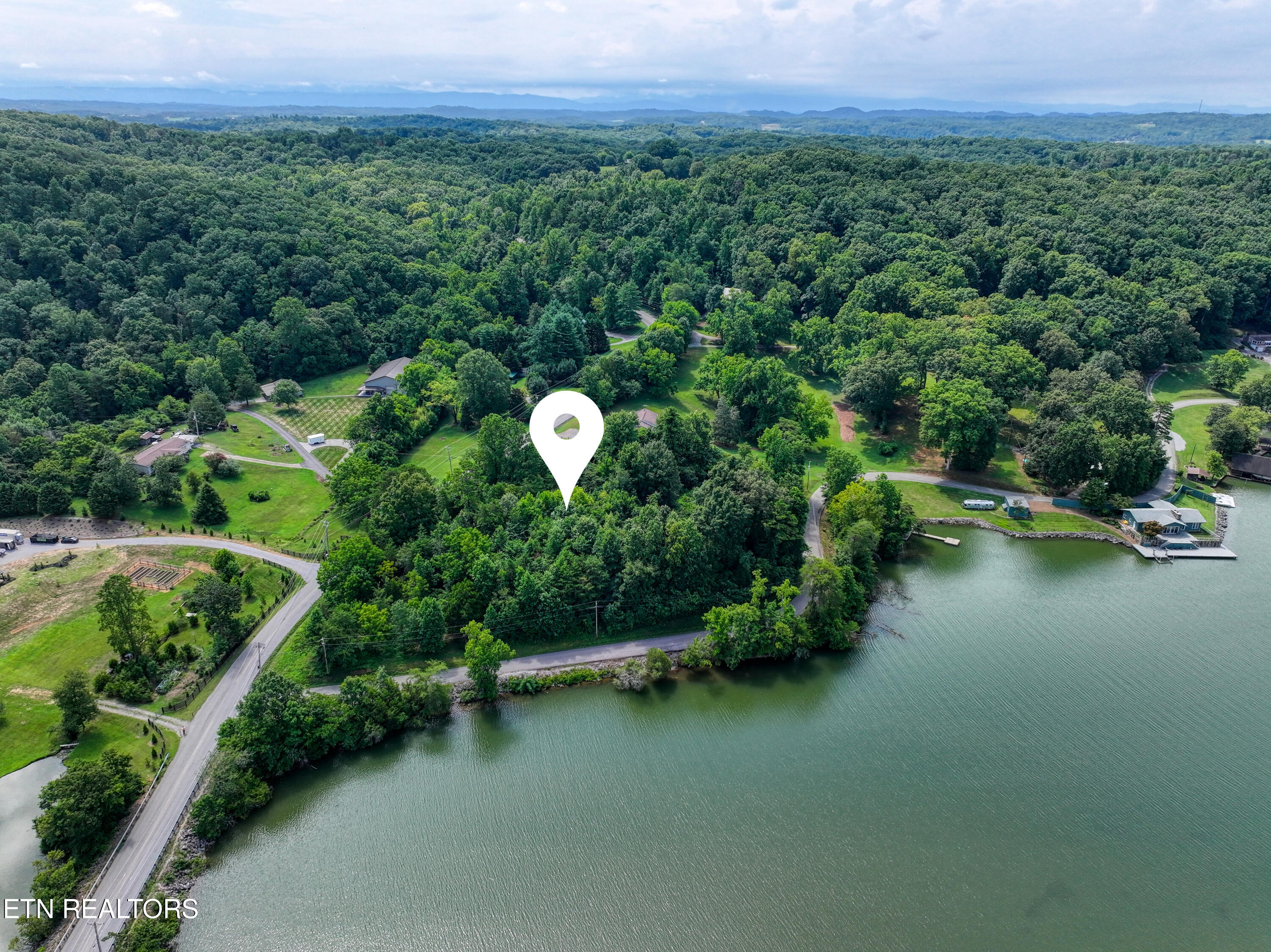 5980 Lakeside Drive Lenoir City TN 37772