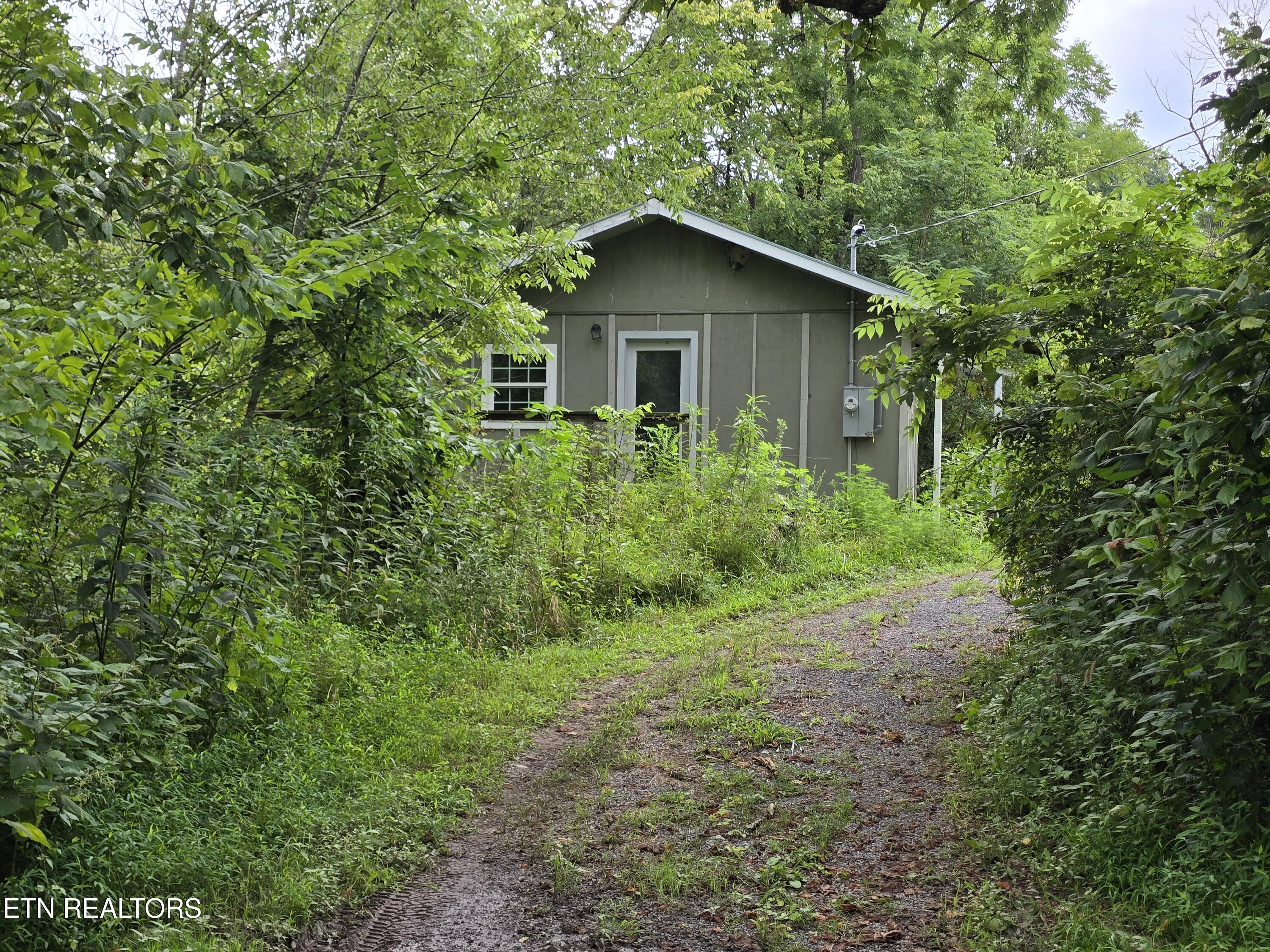 6835 Mulberry Gap Road Sneedville TN 37869
