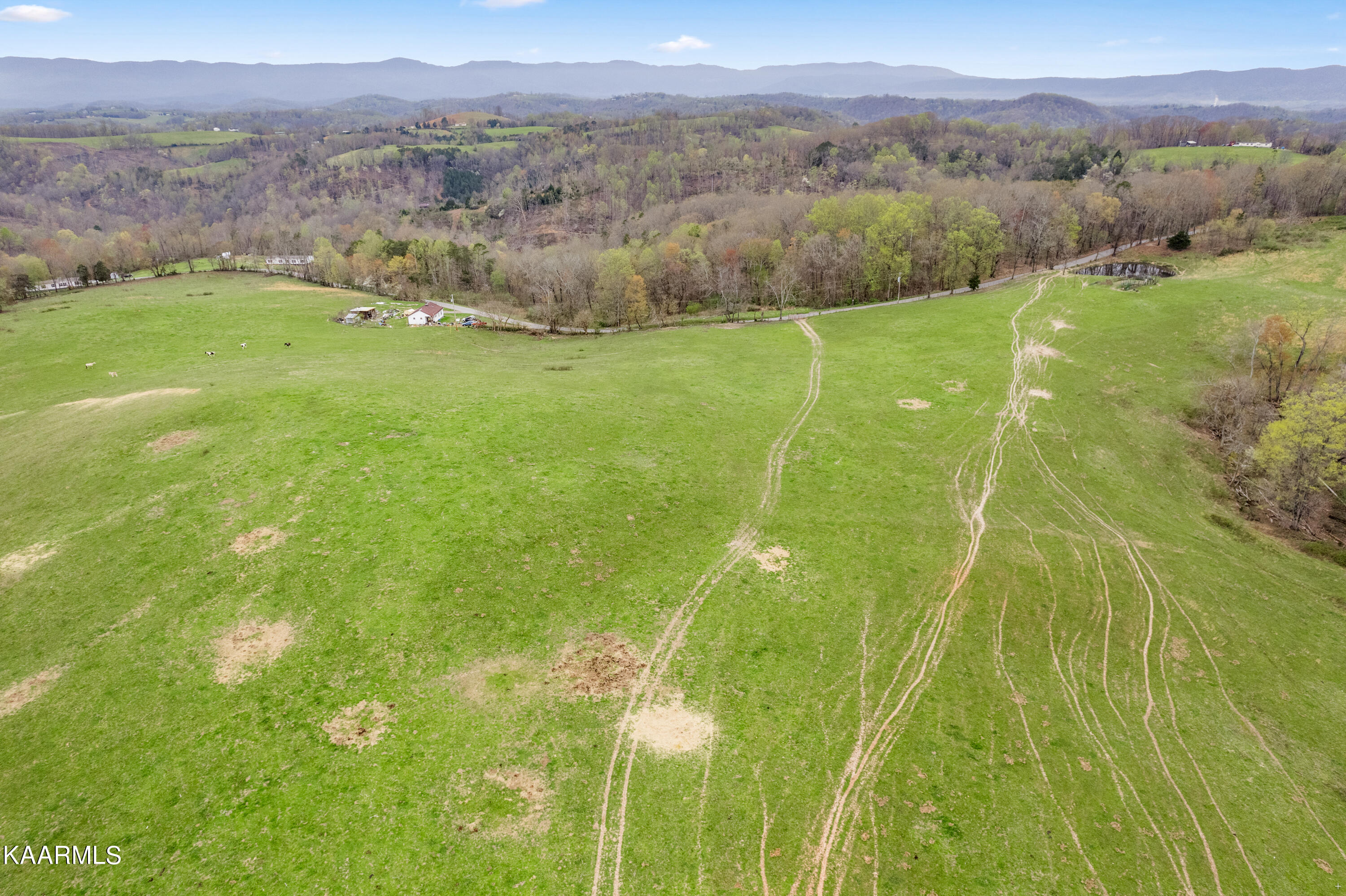 Country Oaks Lane Lafollette TN 37766