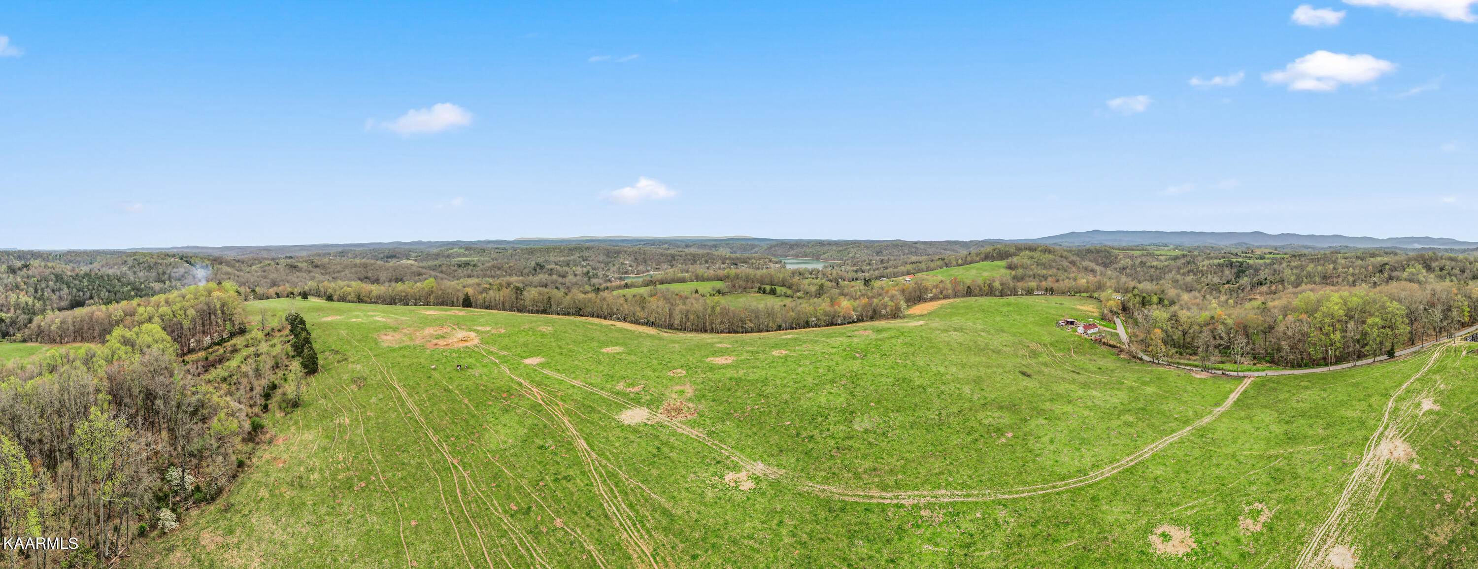 Country Oaks Lane Lafollette TN 37766