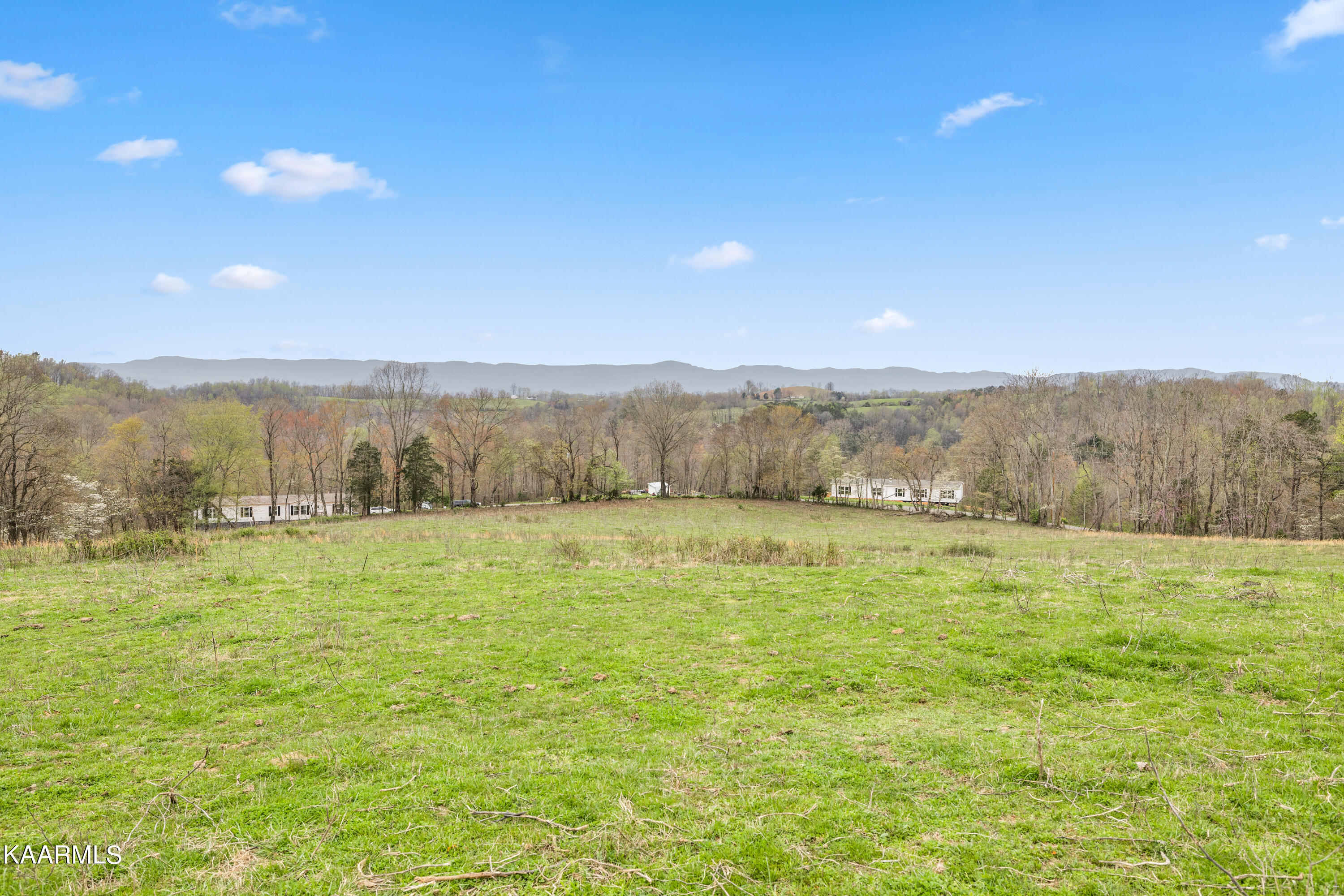 Country Oaks Lane Lafollette TN 37766