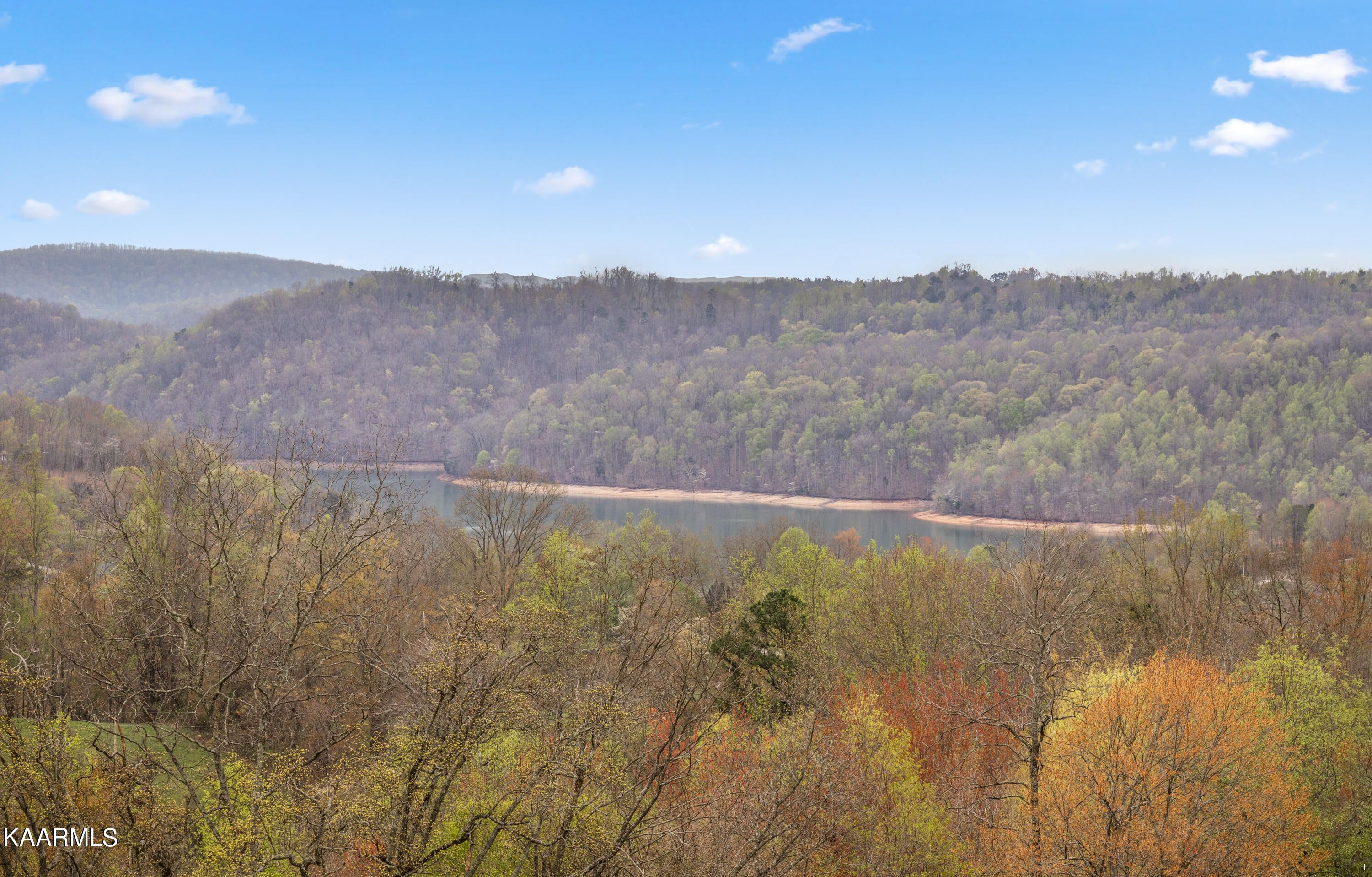 Country Oaks Lane Lafollette TN 37766