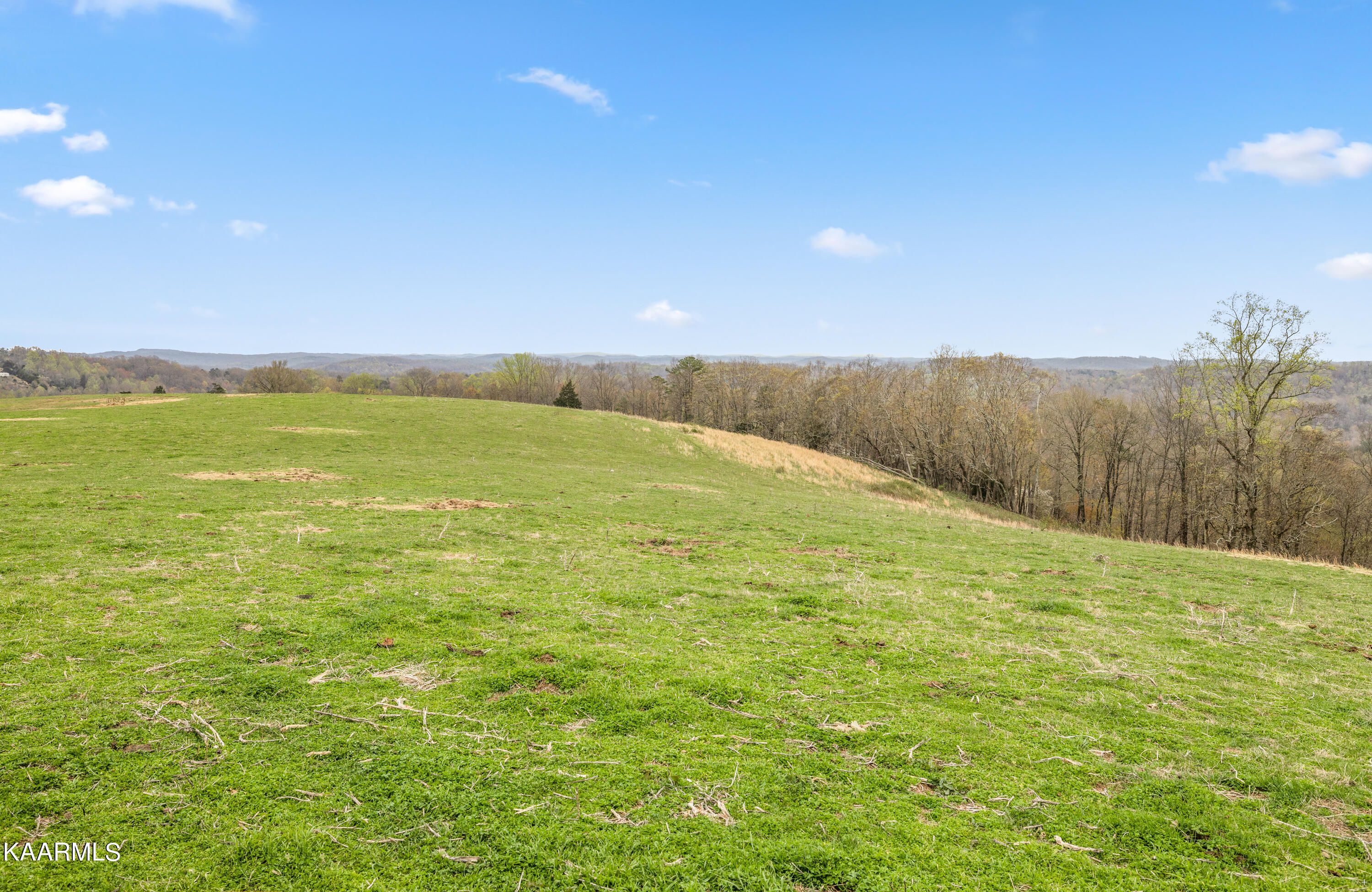 Country Oaks Lane Lafollette TN 37766