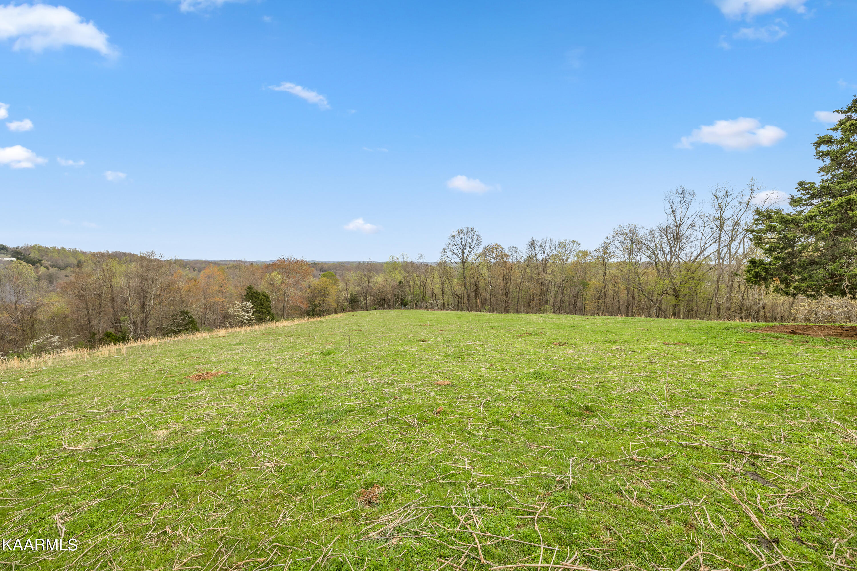 Country Oaks Lane Lafollette TN 37766