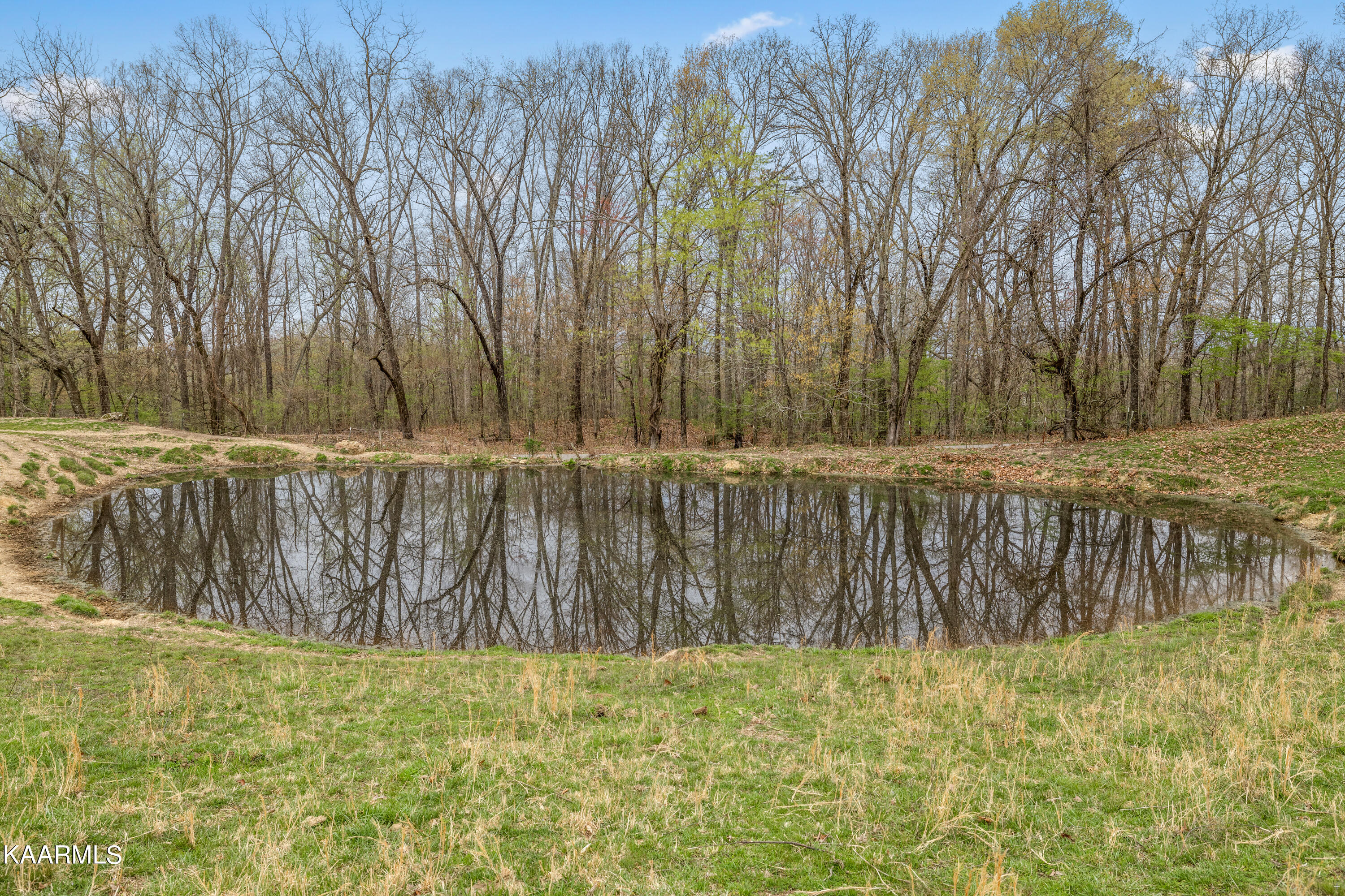 Country Oaks Lane Lafollette TN 37766