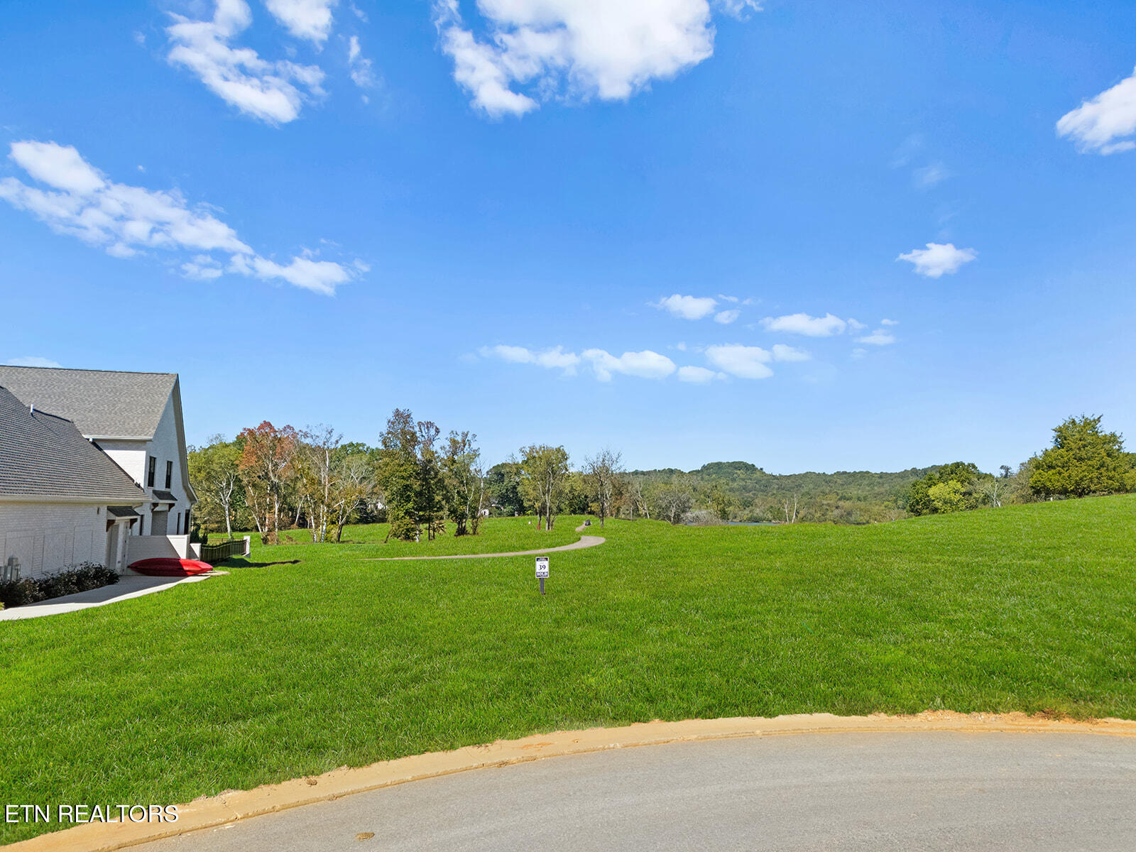 5319 Old Club Road Loudon TN 37774