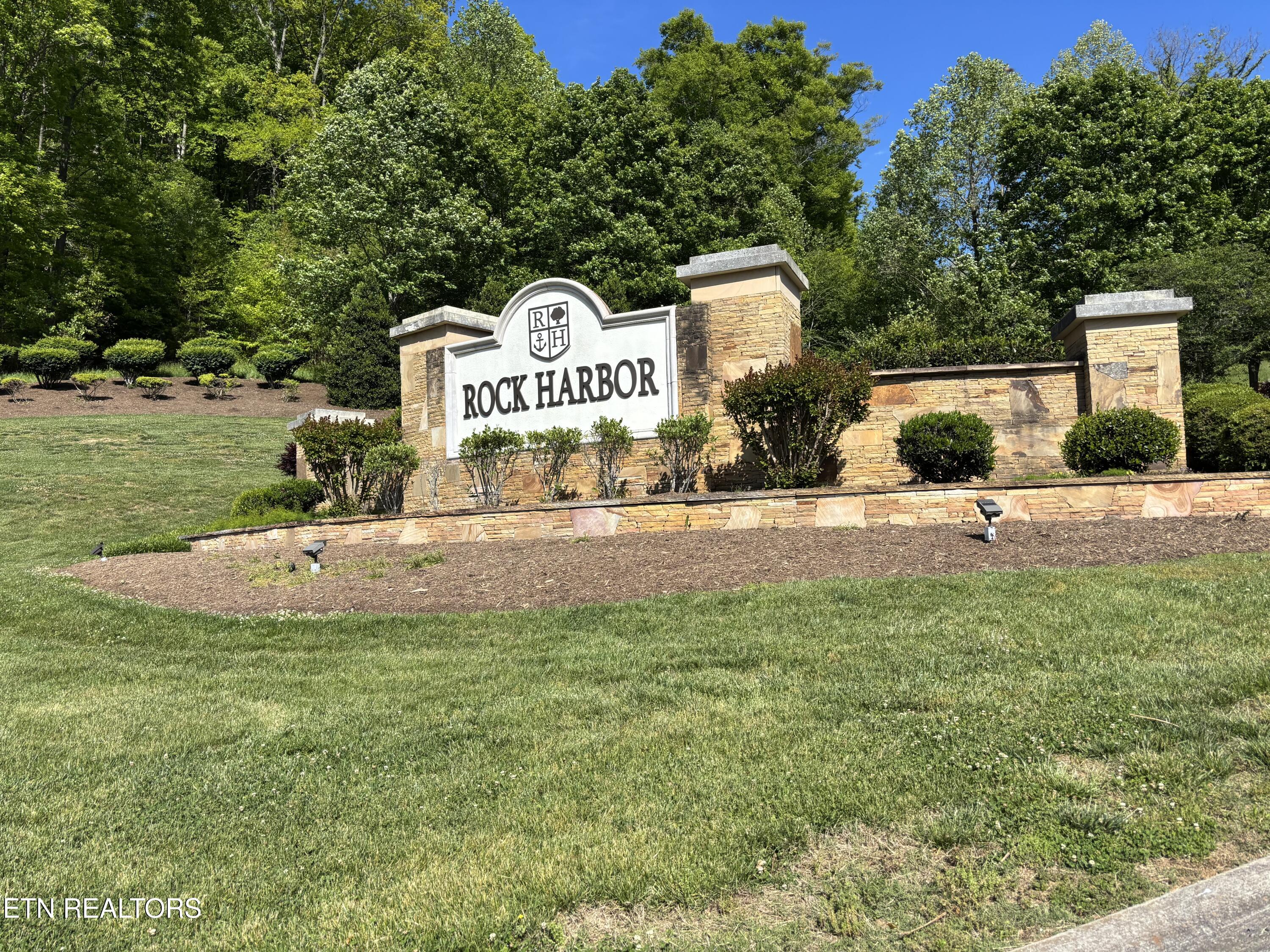 Flagstone Loop New Tazewell TN 37825