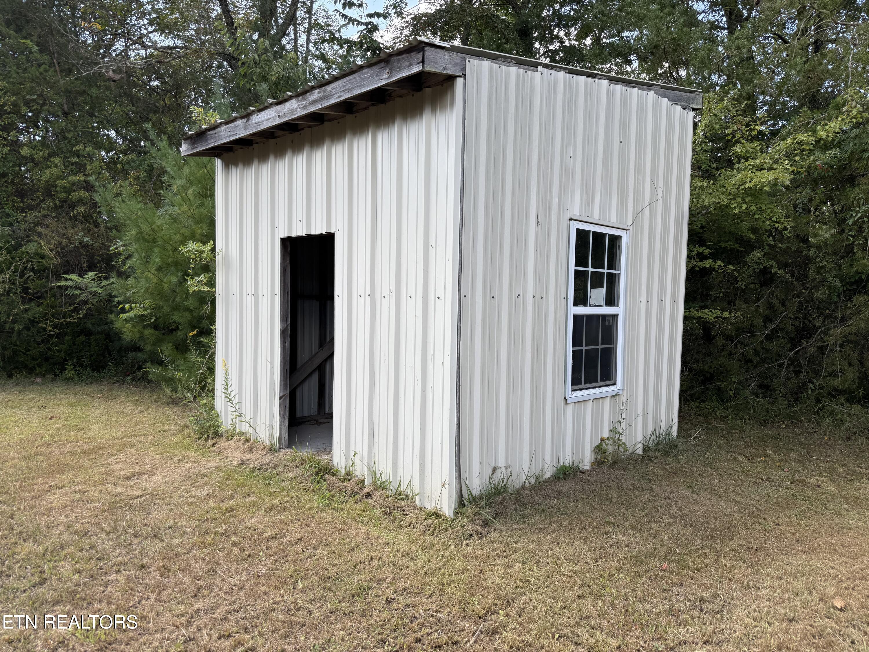 Reid Watson Road Deer Lodge TN 37726