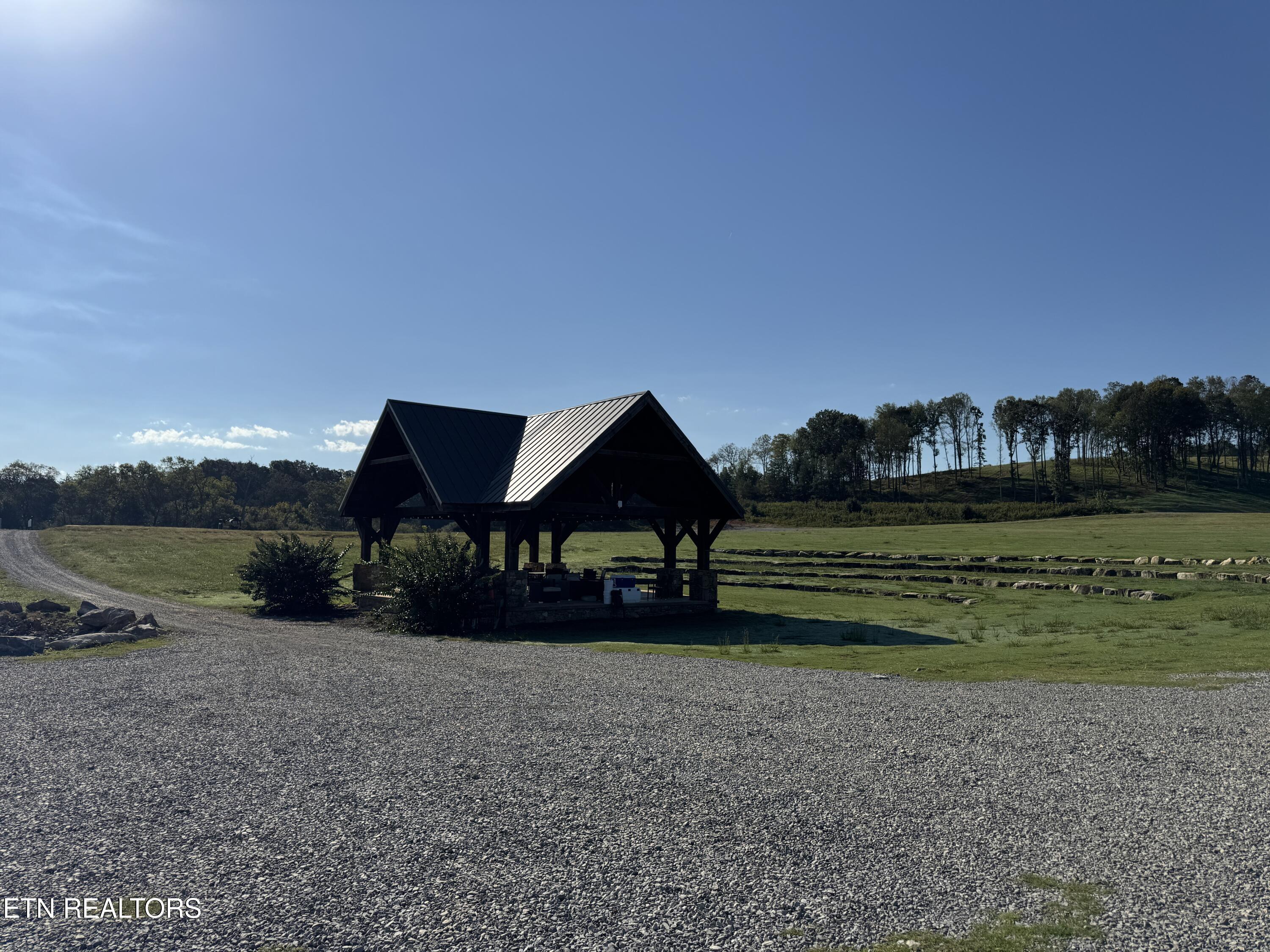 417 Ladybug Lane Loudon TN 37774