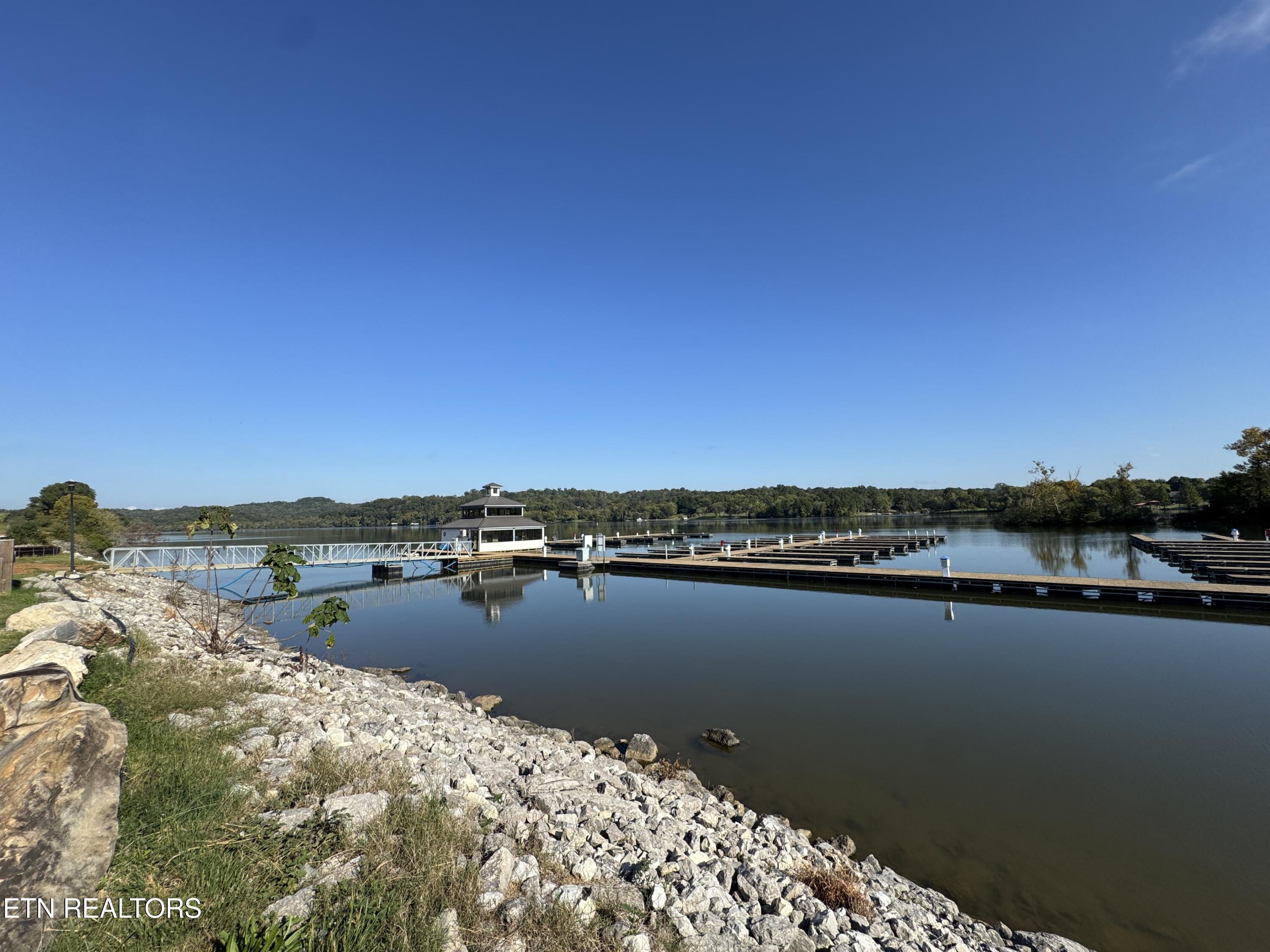 417 Ladybug Lane Loudon TN 37774
