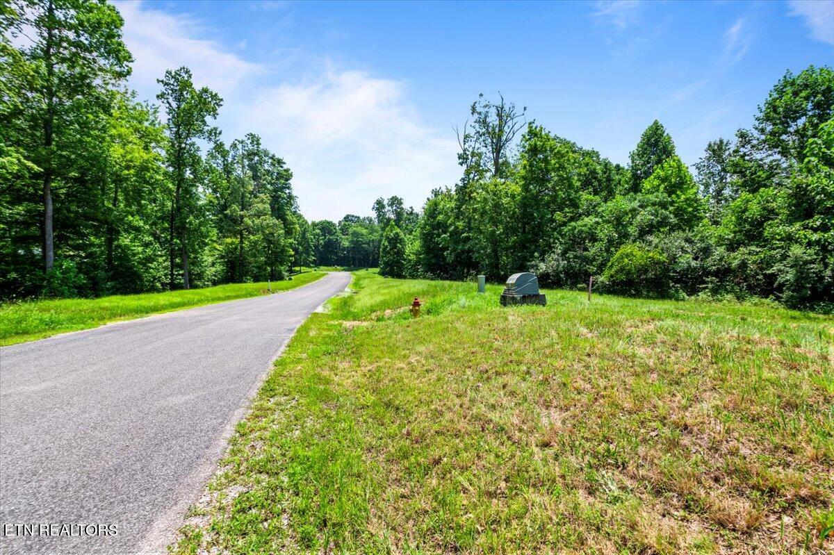 565 S Two Rivers Lane Lafollette TN 37766