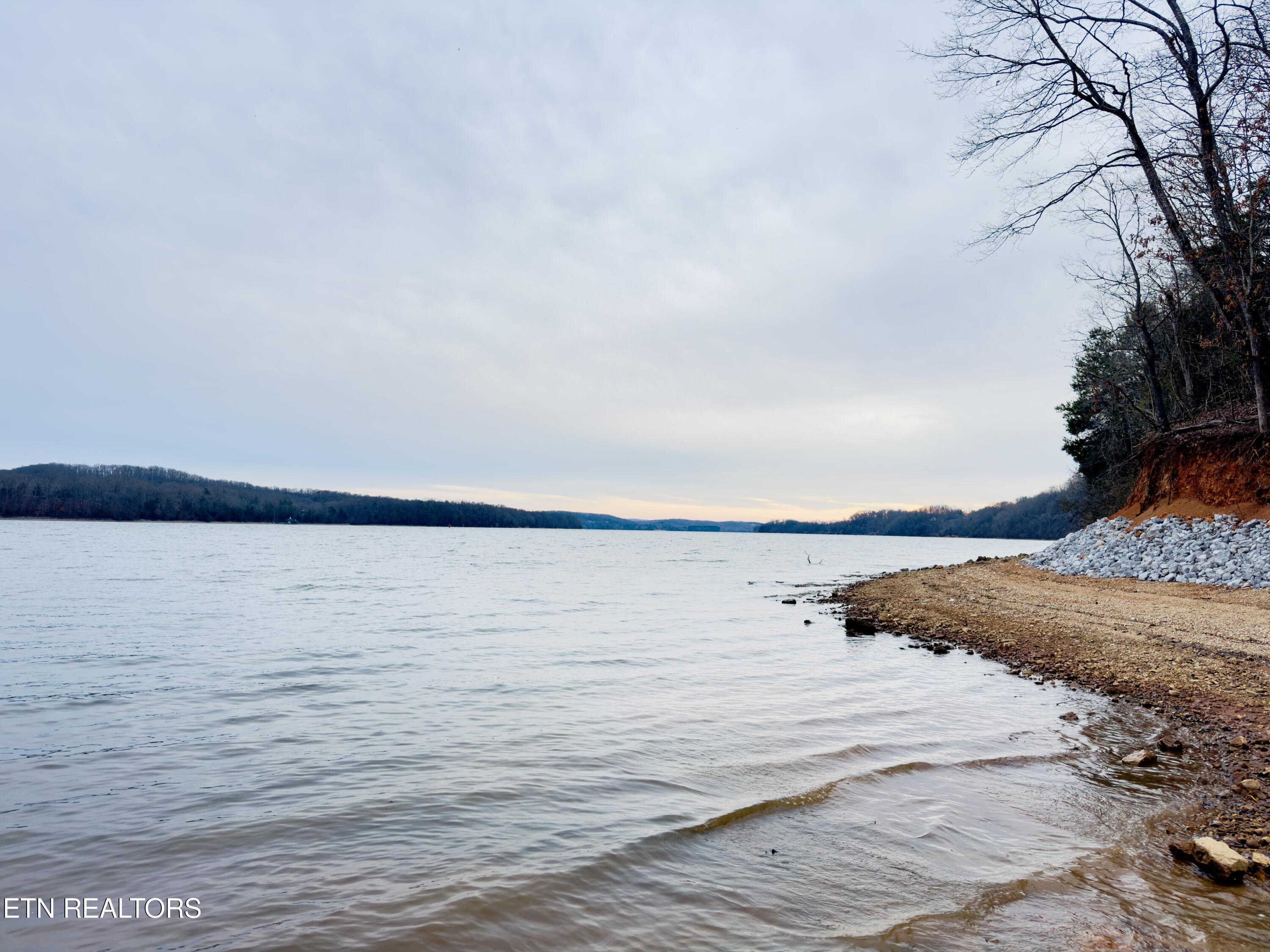 114 Meadow Lane Harriman TN 37748