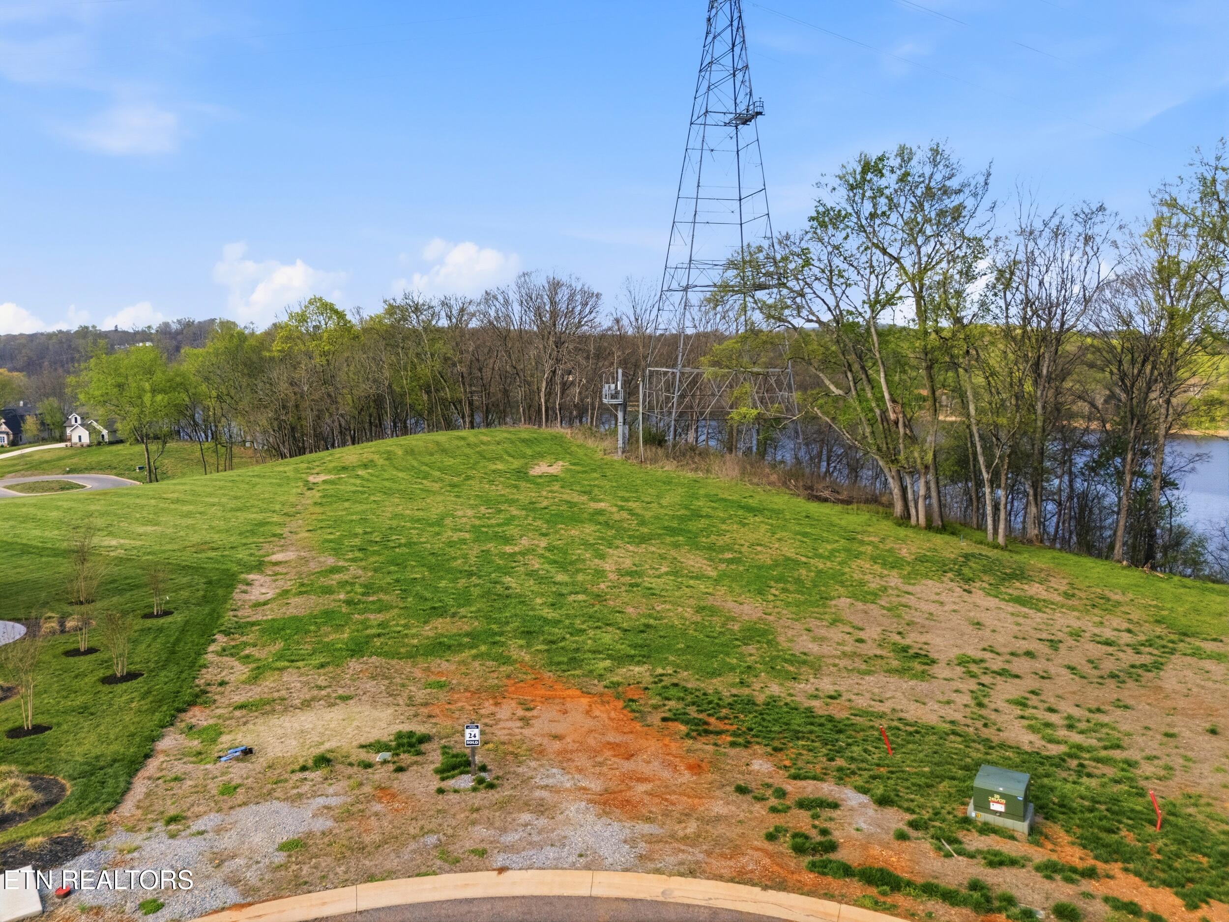 768 Firefly Drive Loudon TN 37774