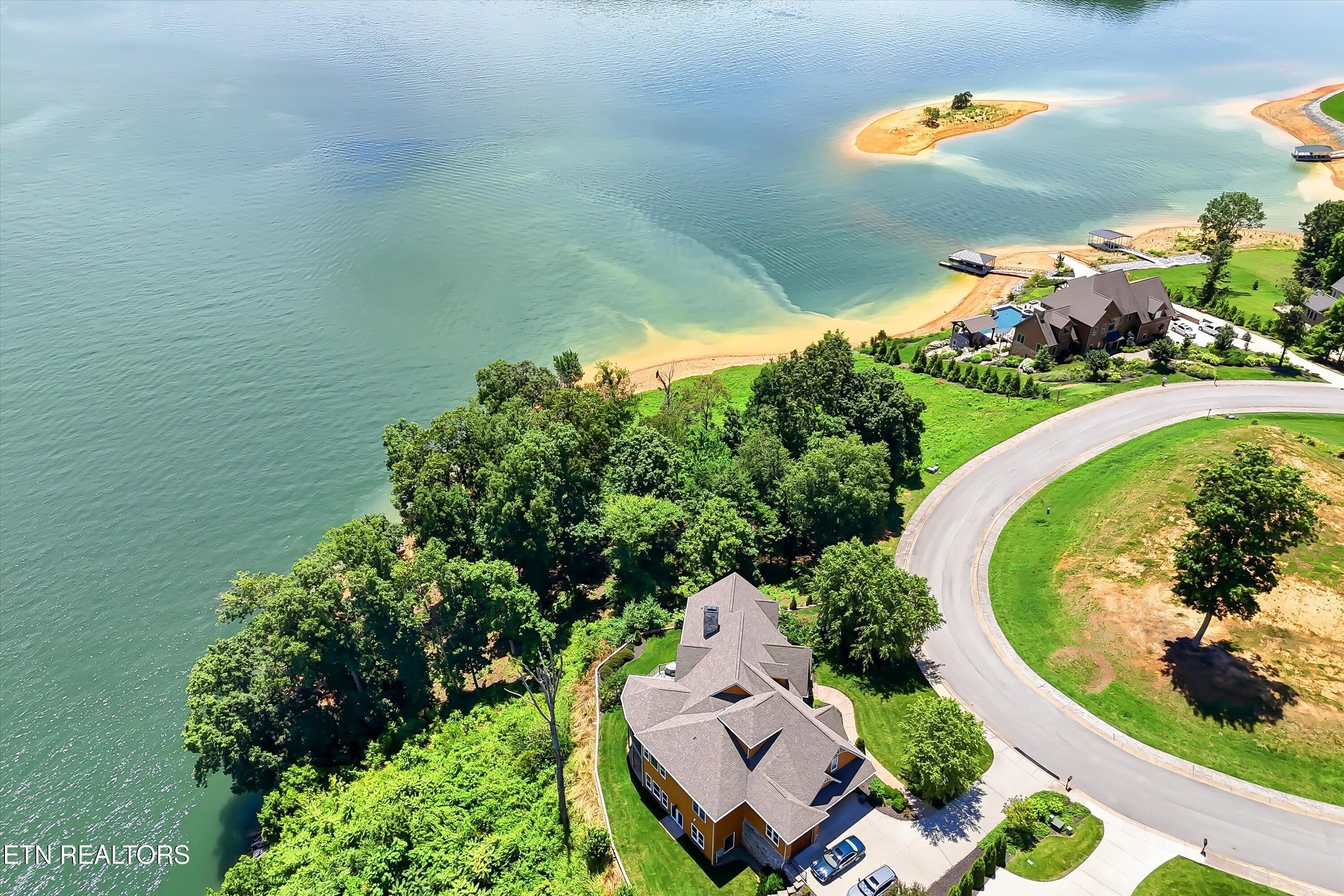 2127 Majestic Circle Dandridge TN 37725