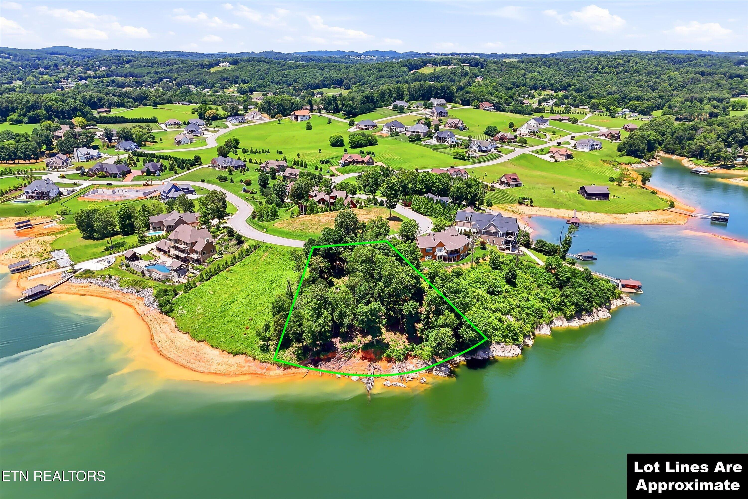 2127 Majestic Circle Dandridge TN 37725