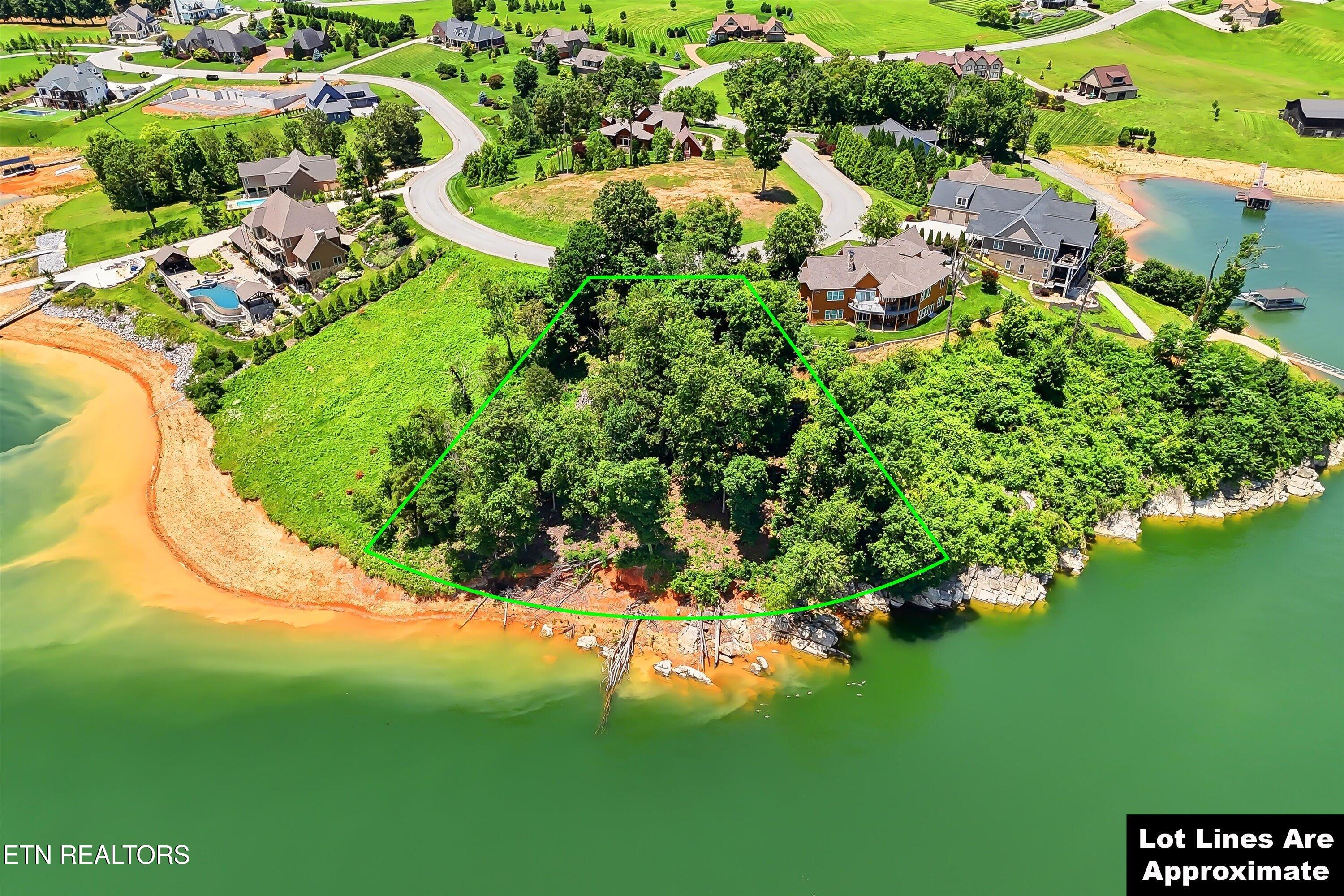 2127 Majestic Circle Dandridge TN 37725