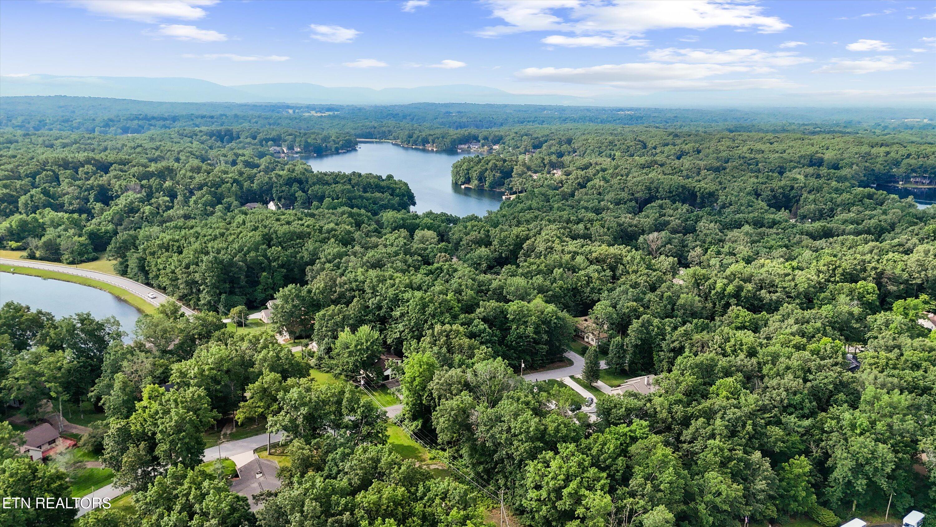 120 Lakeview Drive Crossville TN 38558