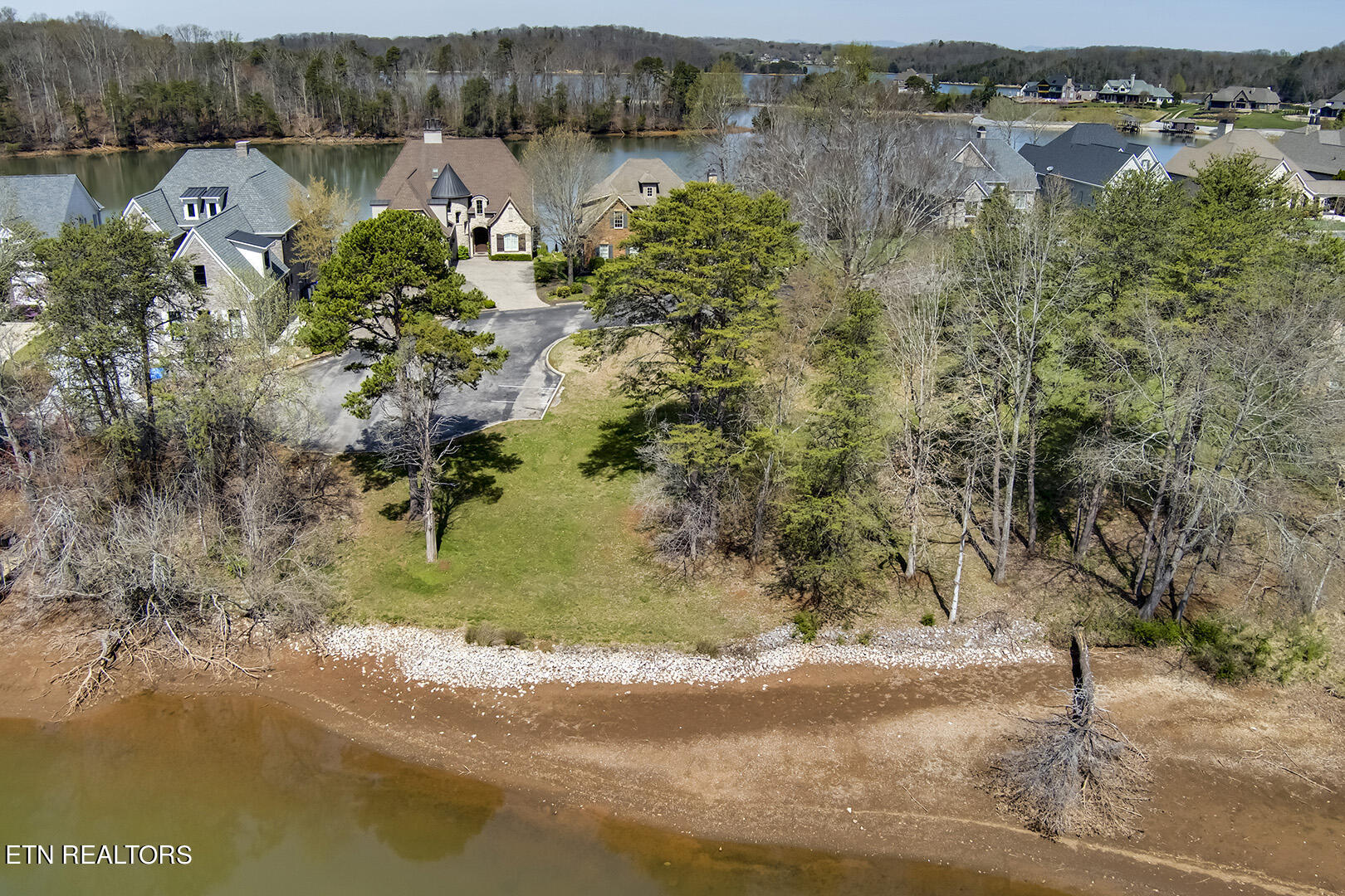 1681 Rarity Bay Parkway Vonore TN 37885